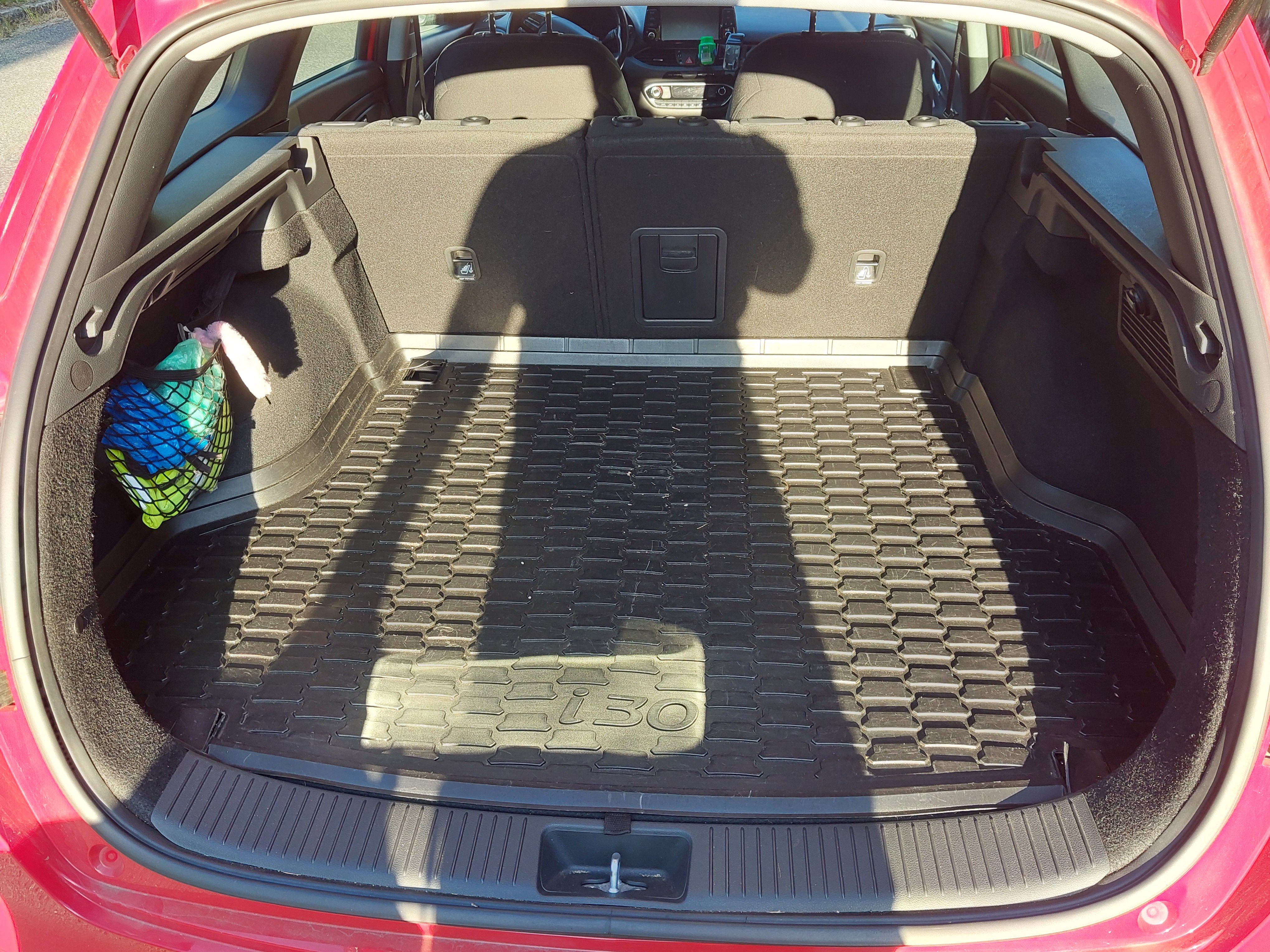 Hyundai i30, 1. maj, ČR, 96xxx km, serviska - fotka 6