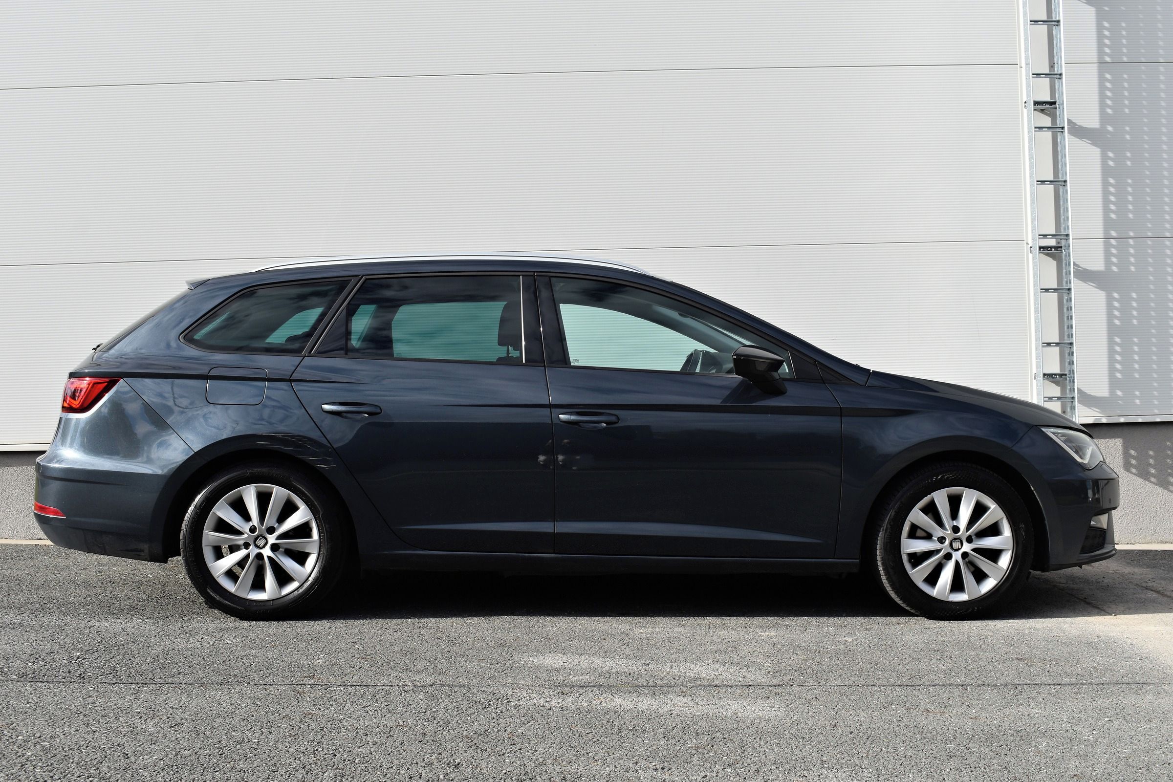 Seat Leon, 1.6 TDI ST Style CarPlay - fotka 5