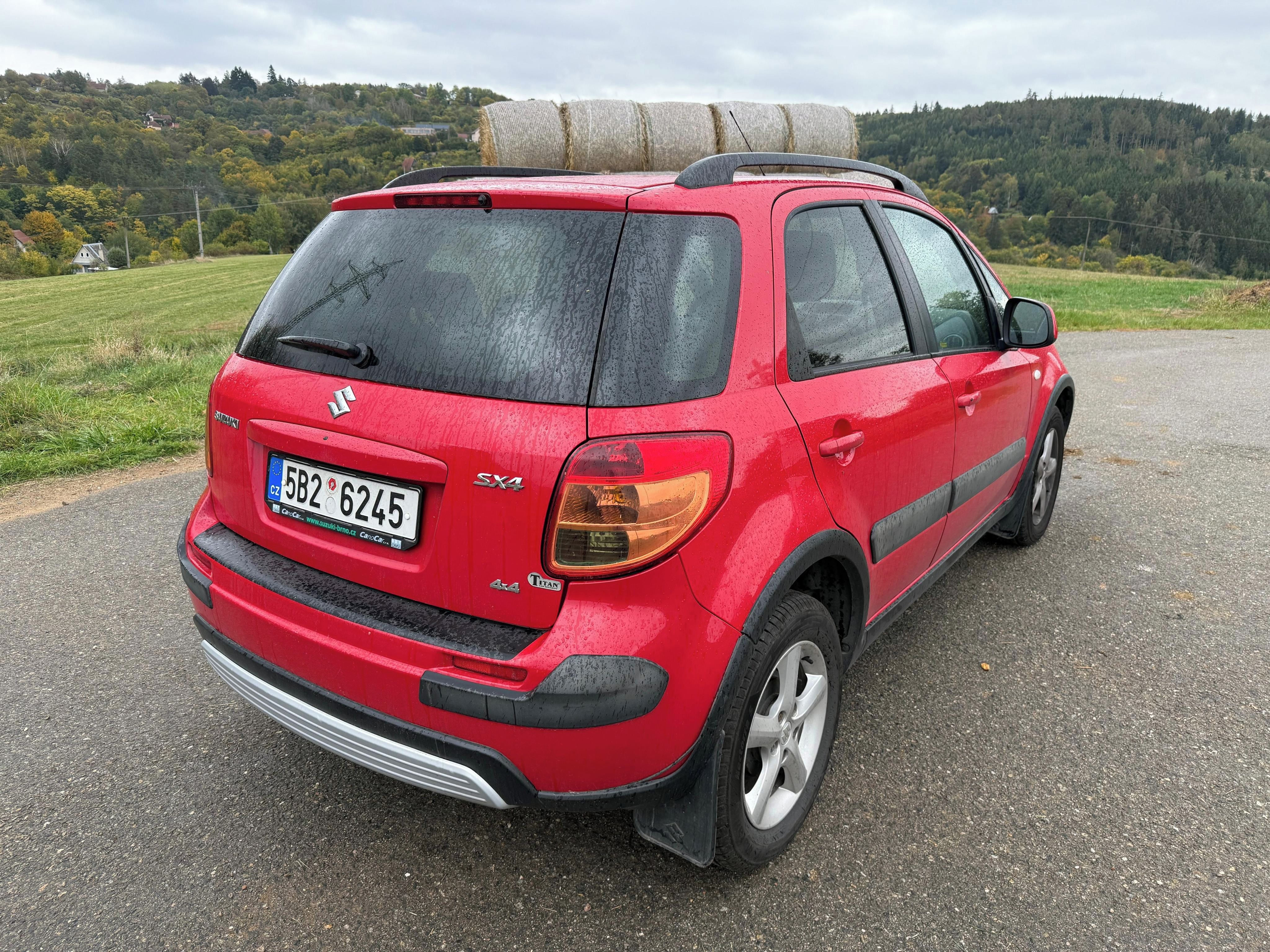 Suzuki SX4, 1,6 Benzín, 4x4, druhý majitel - fotka 4