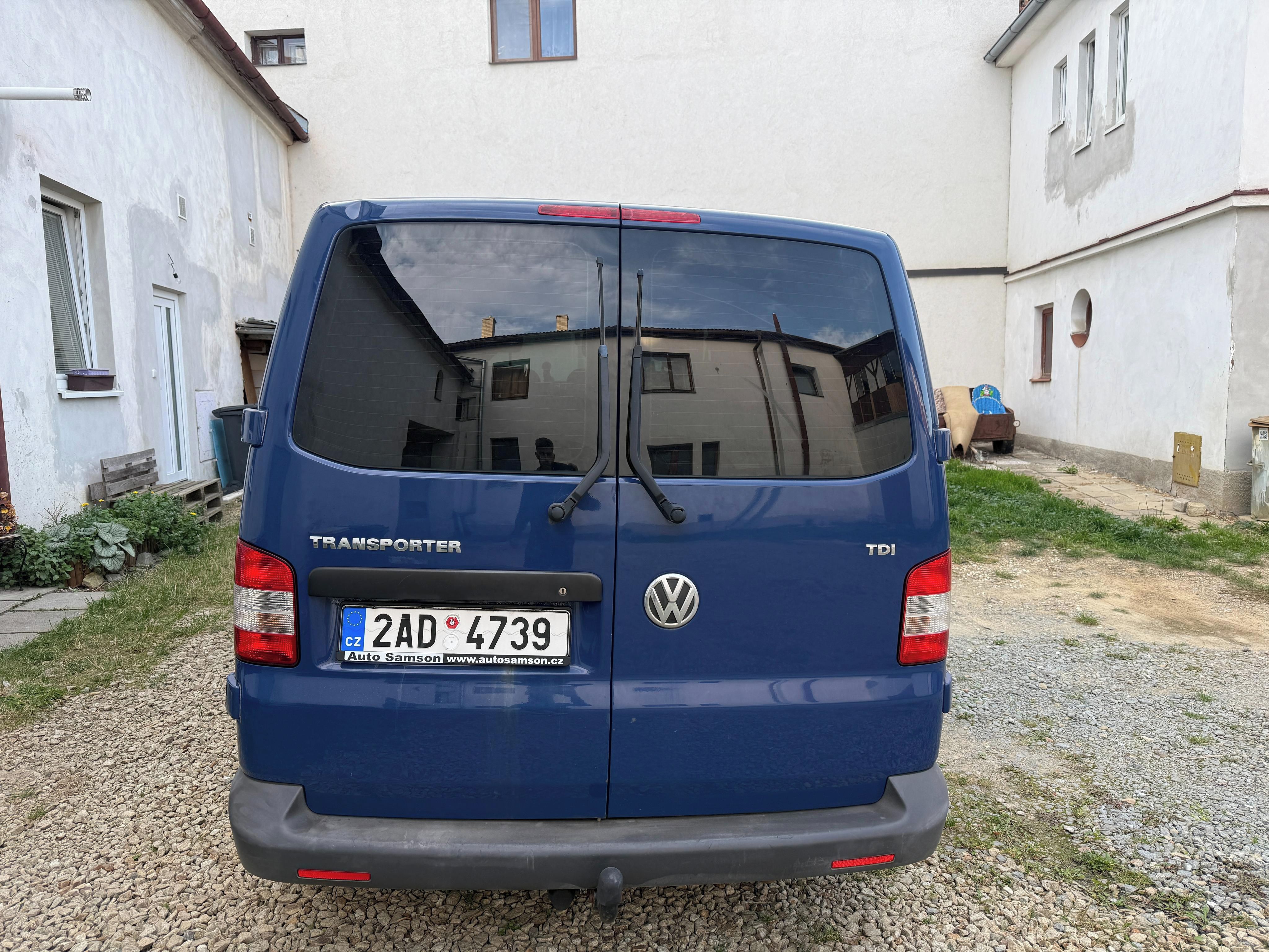 Volkswagen Transporter, T5 1.9 TDI, obytná vestavba - fotka 5