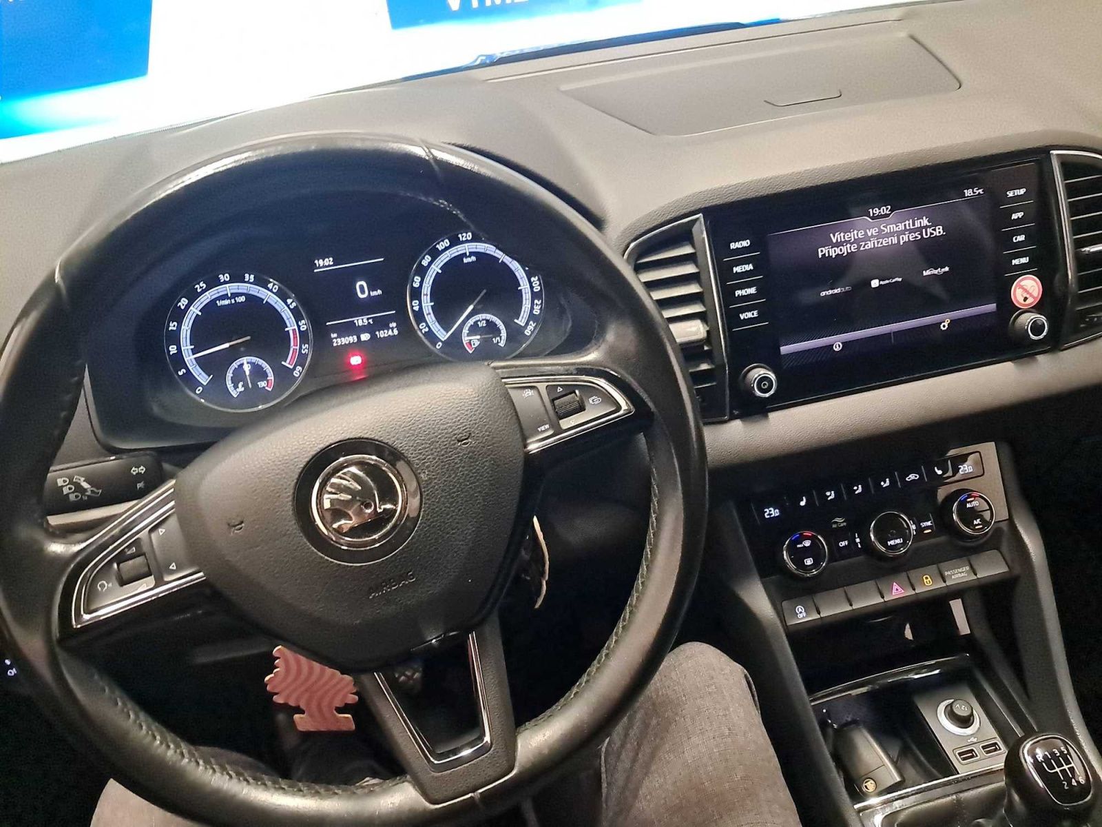 Škoda Karoq, 1.6 TDI, Automatická klima - fotka 3