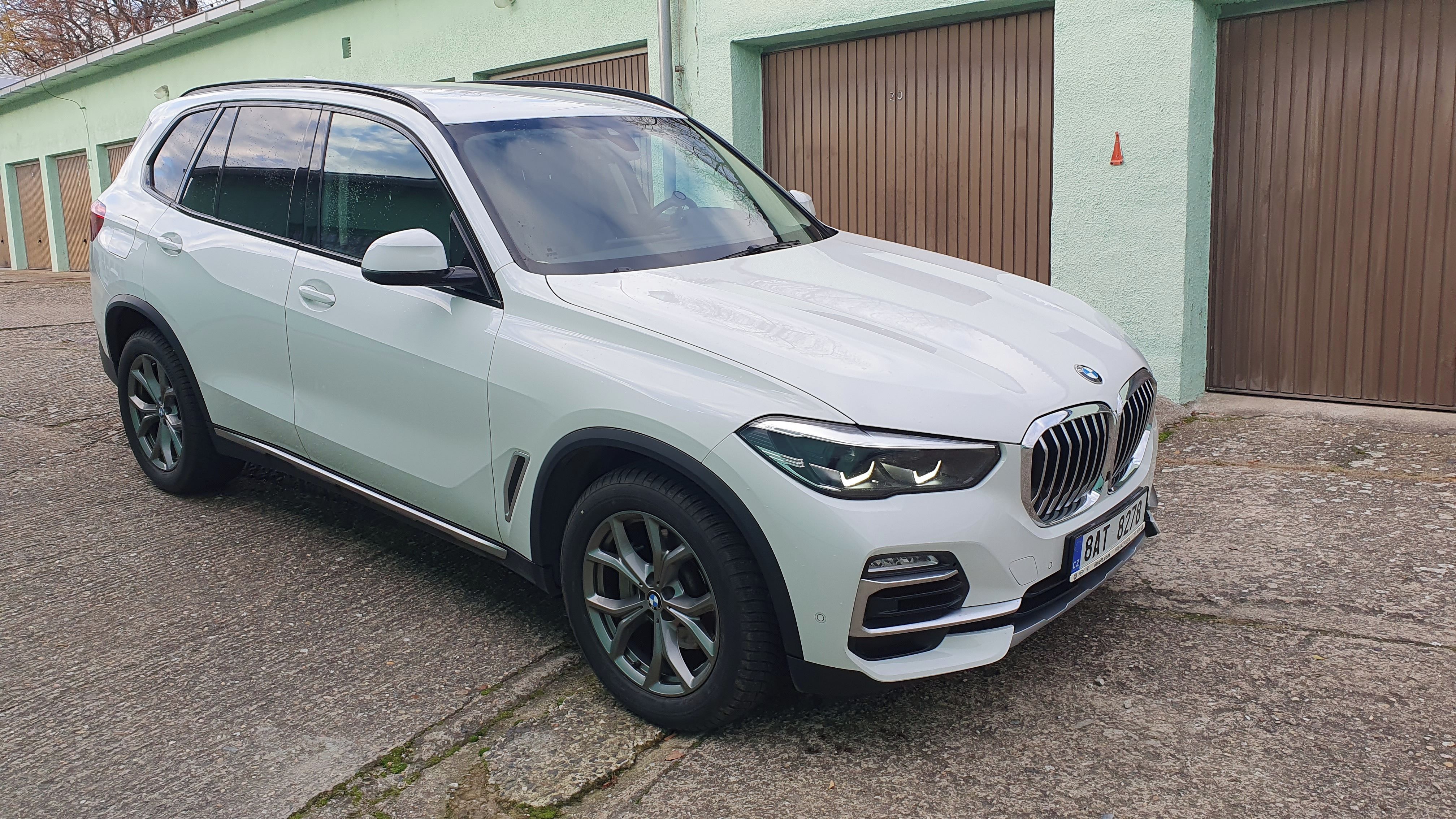 BMW X5, BMW X5 xDrive30D 195kW 94000km - fotka 2