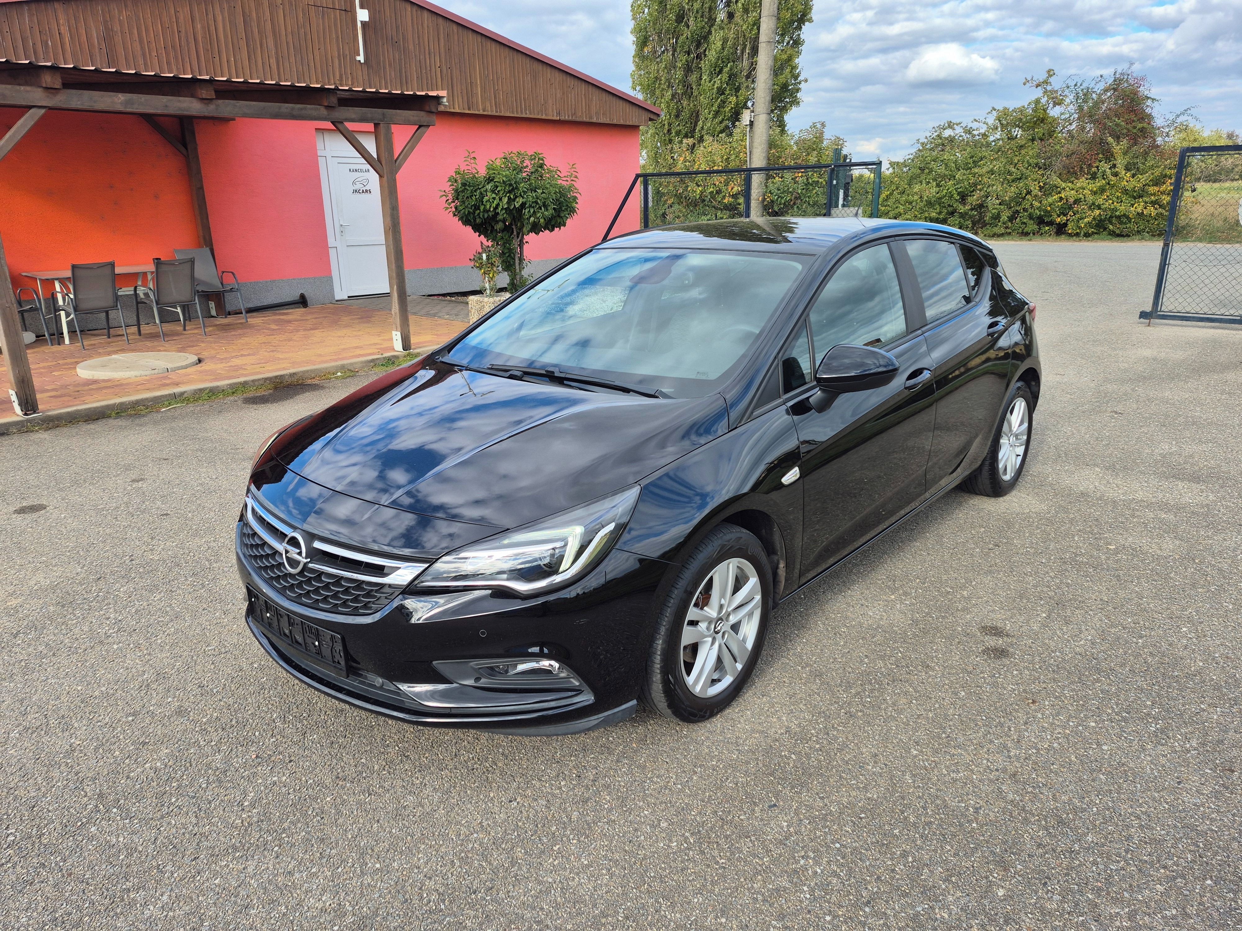 Opel Astra, 1,4i, 92kW, 1.majitel, - fotka 3