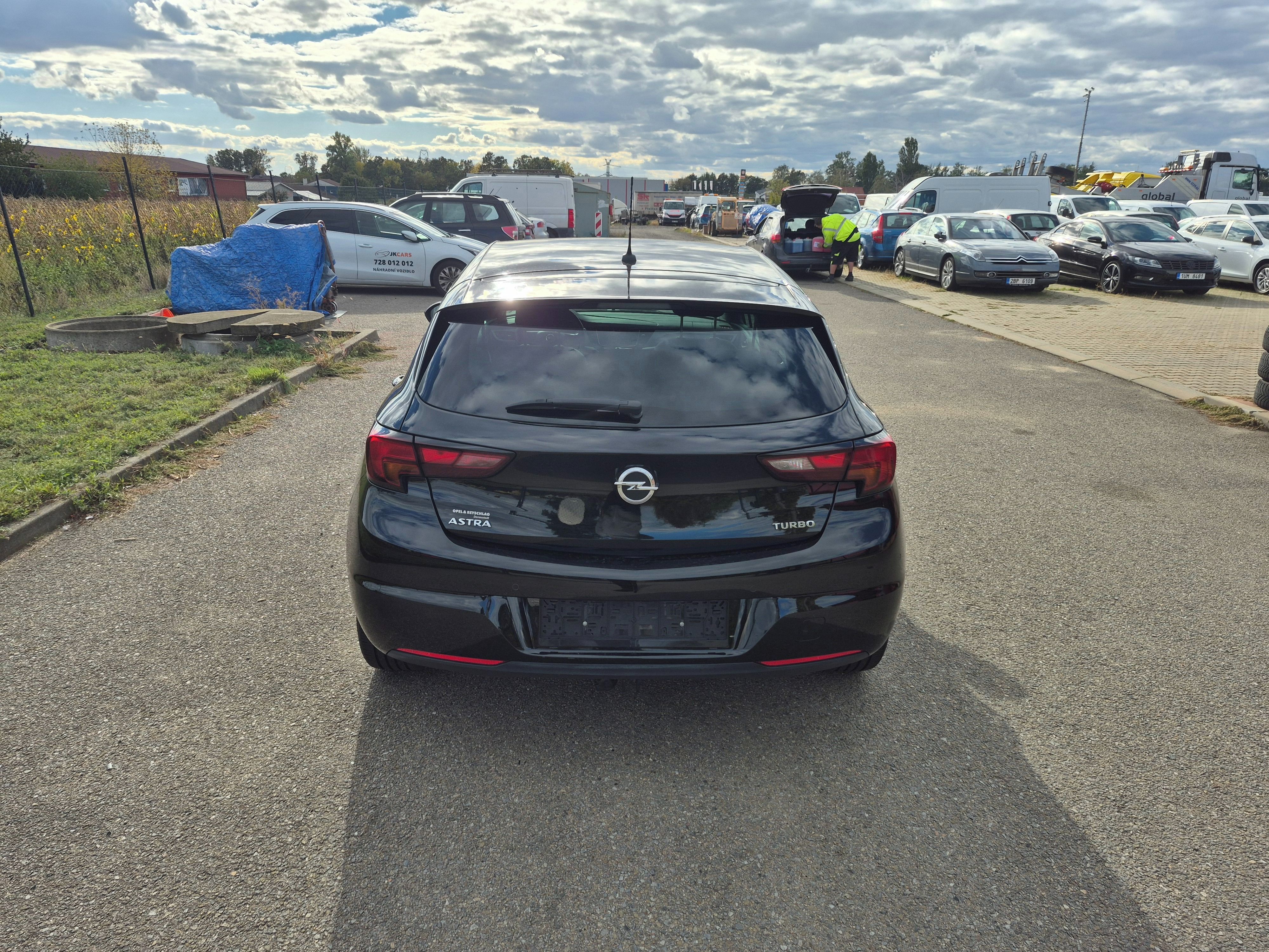 Opel Astra, 1,4i, 92kW, 1.majitel, - fotka 5