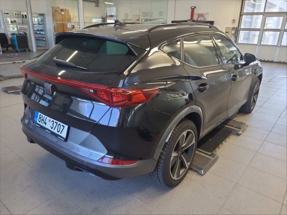Cupra Formentor, 1,5 TSi 4x2 6MT - fotka 3