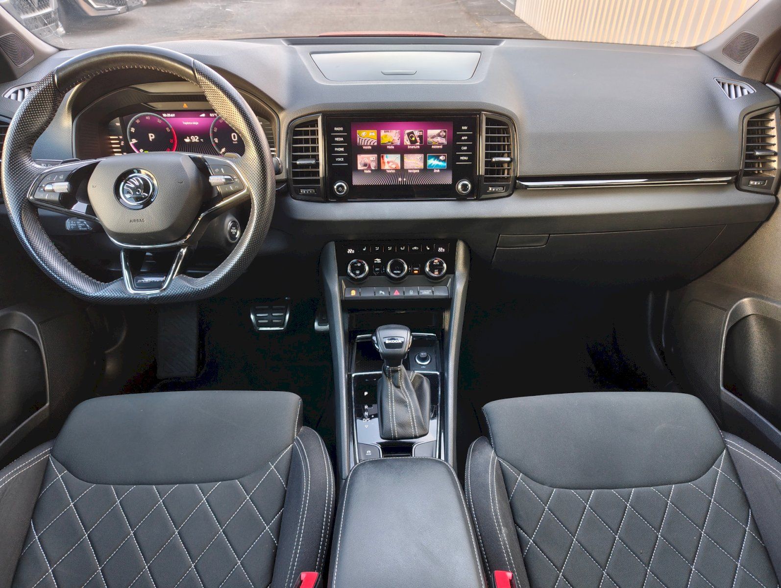 Škoda Karoq, 1.5 TSI 110kW DSG Sportline - fotka 5