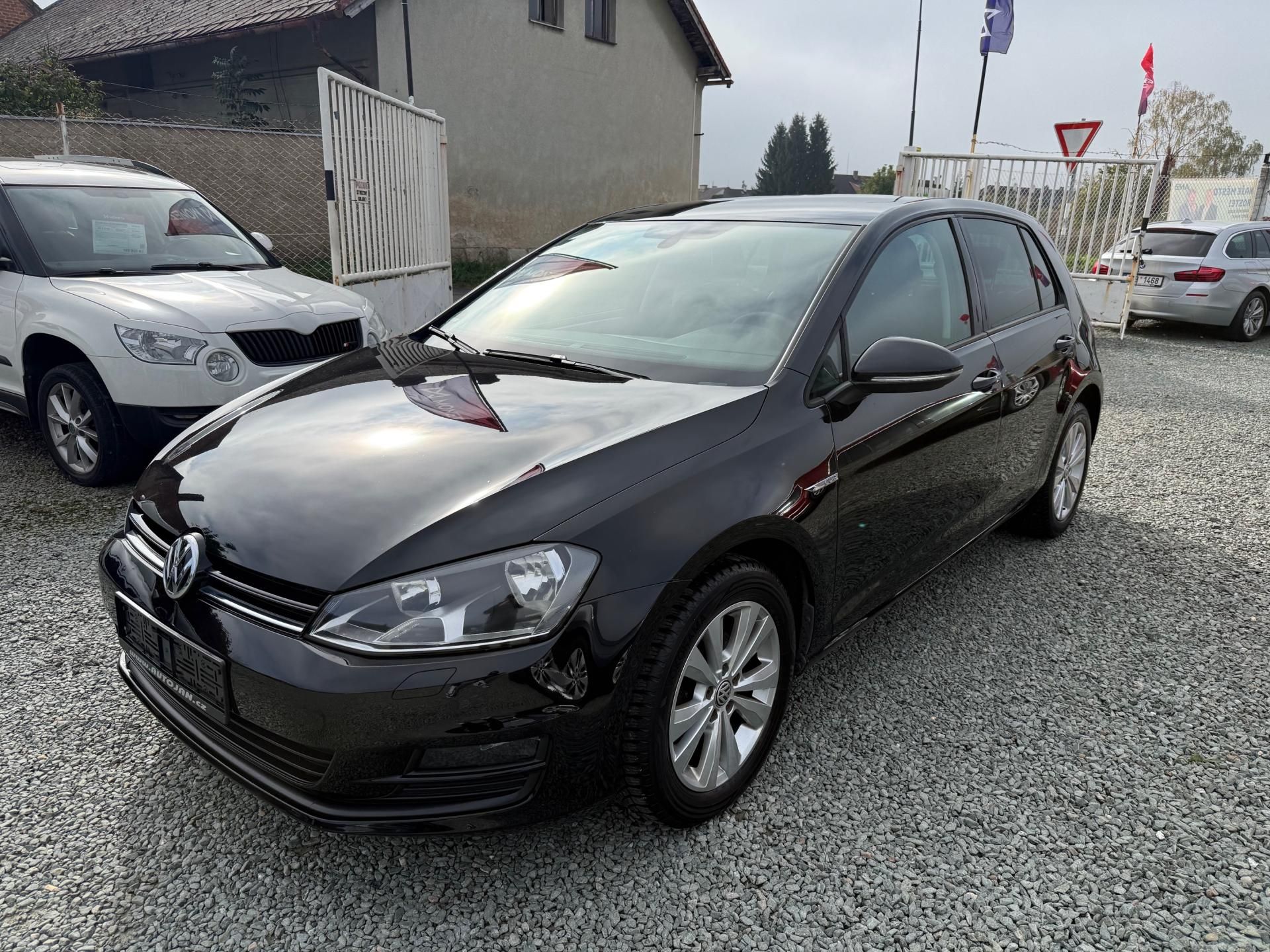 Volkswagen Golf, 1.2 TSI 81KW CUP - fotka 3