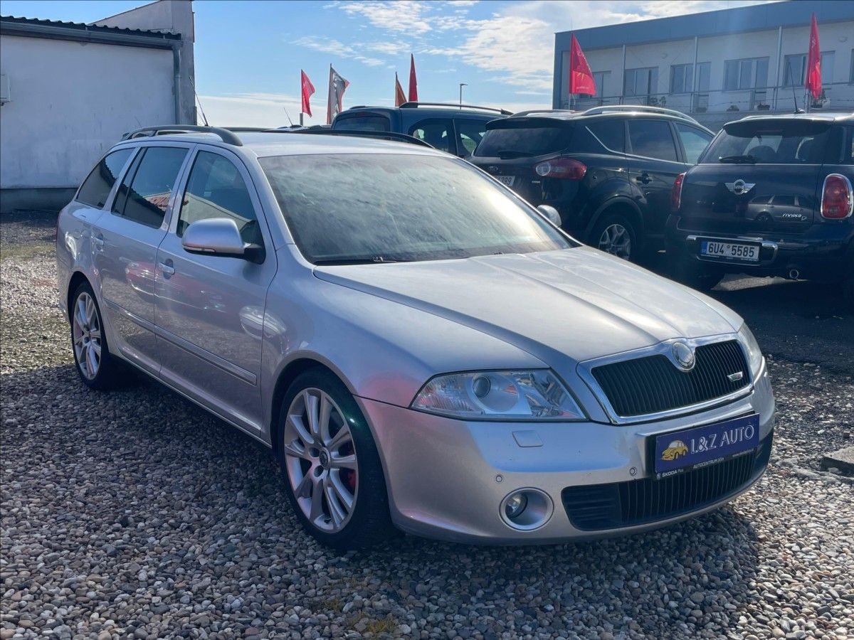 Škoda Octavia, 2,0 TSi RS - fotka 3