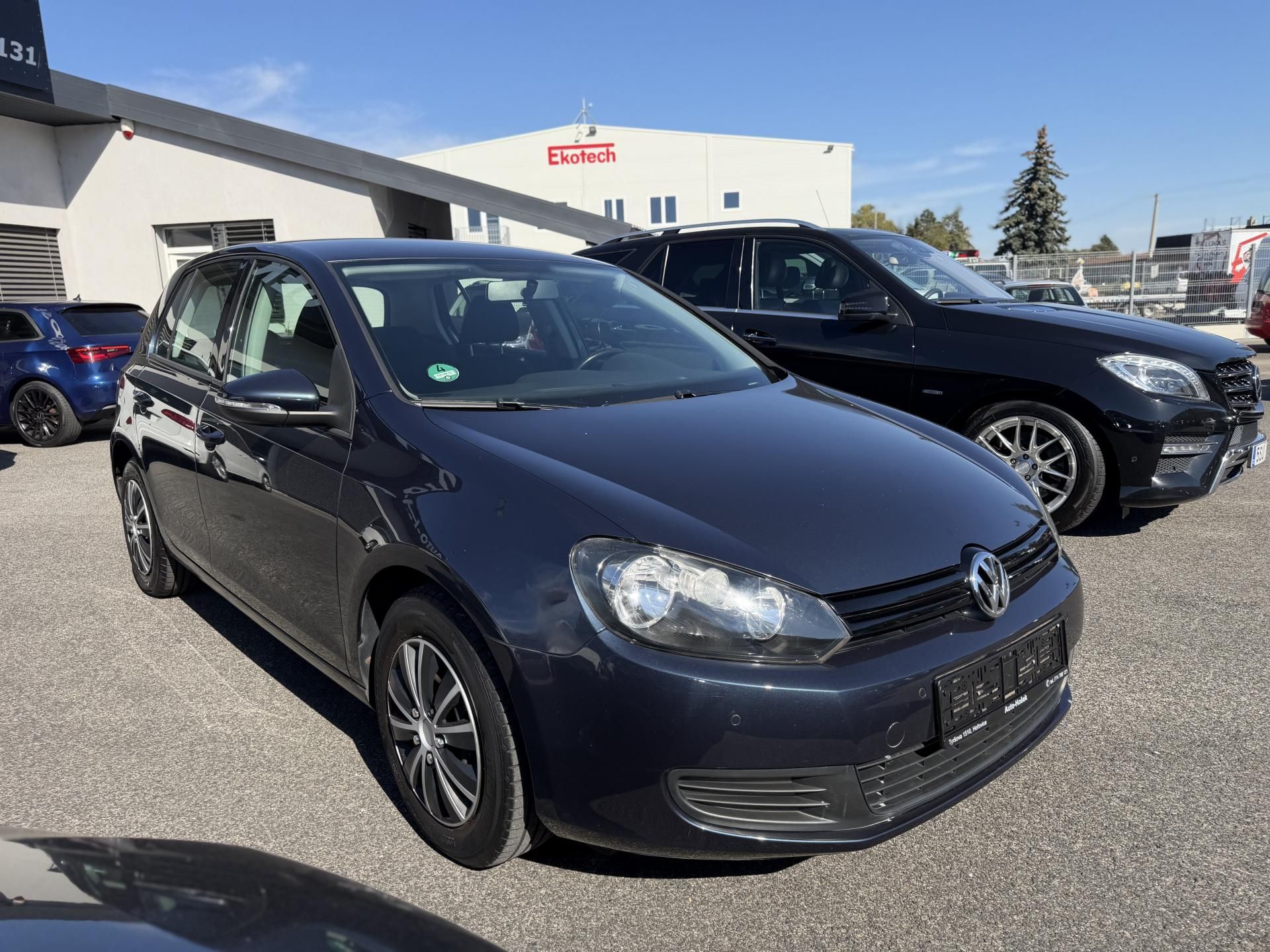 Volkswagen Golf, 1.4 16V, 59kw, manuál - fotka 4