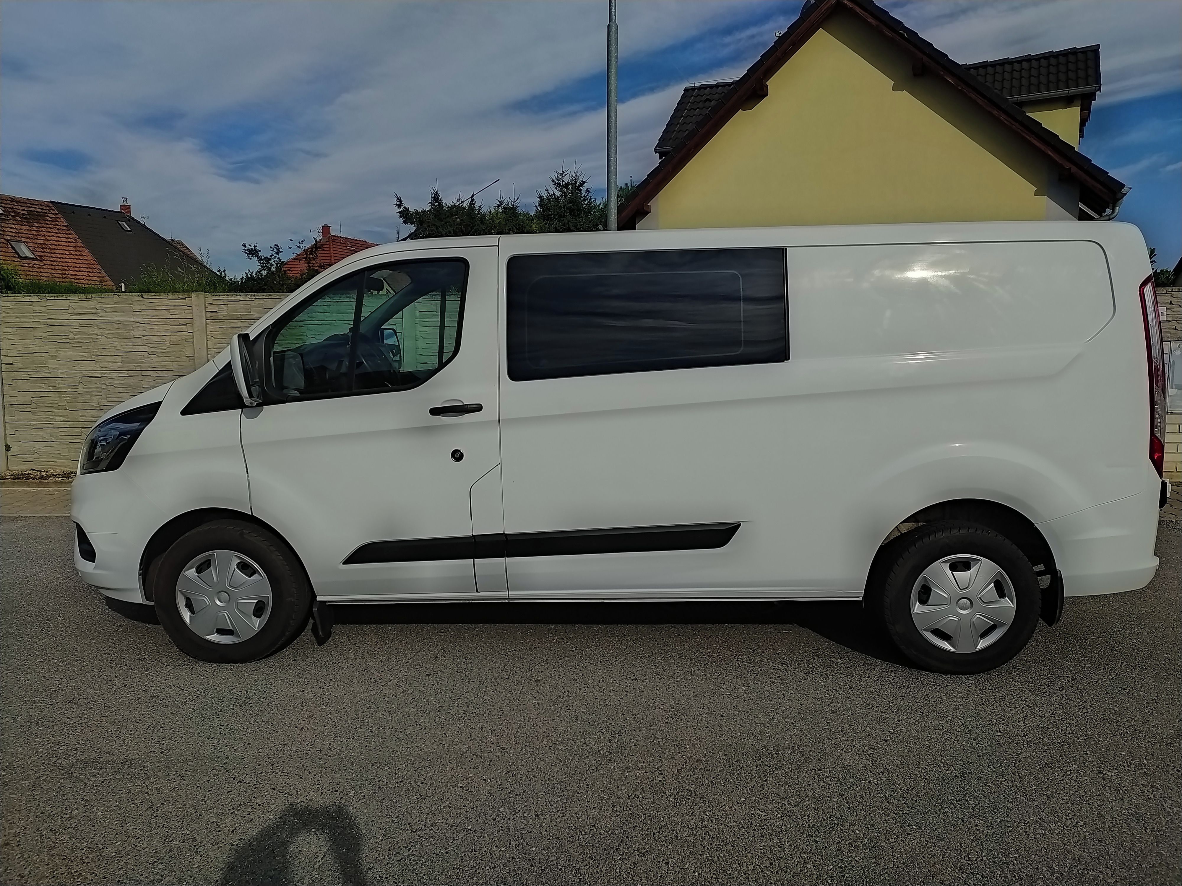 Ford Transit Custom, 2,0TDCi96kwMHev1.MAJ,6-MÍST,ČR
