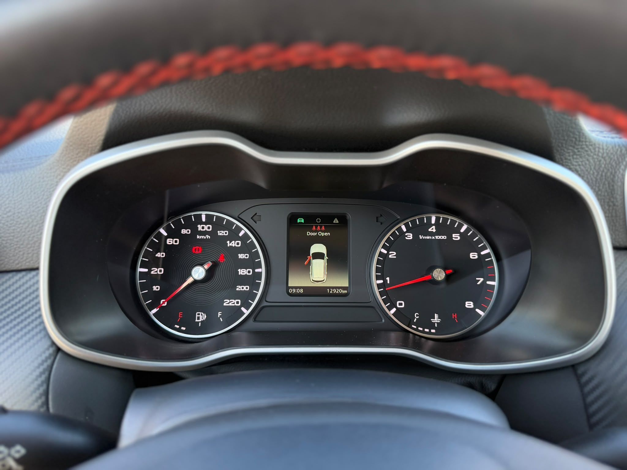MG ZS, ESSENTIAL 1.5 106 MAN5 - fotka 3