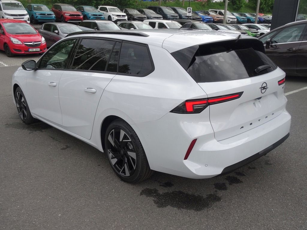 Opel Astra, ST Edition Hybrid 1.2T 145k A6 - fotka 4