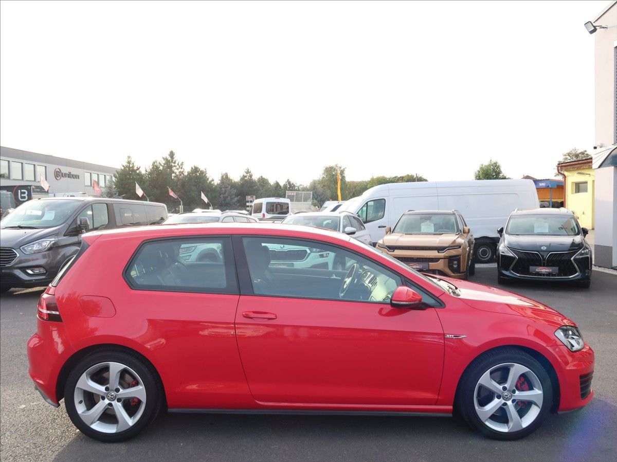 Volkswagen Golf, 2,0 TSi,162kW,GTI,NovéČR - fotka 6