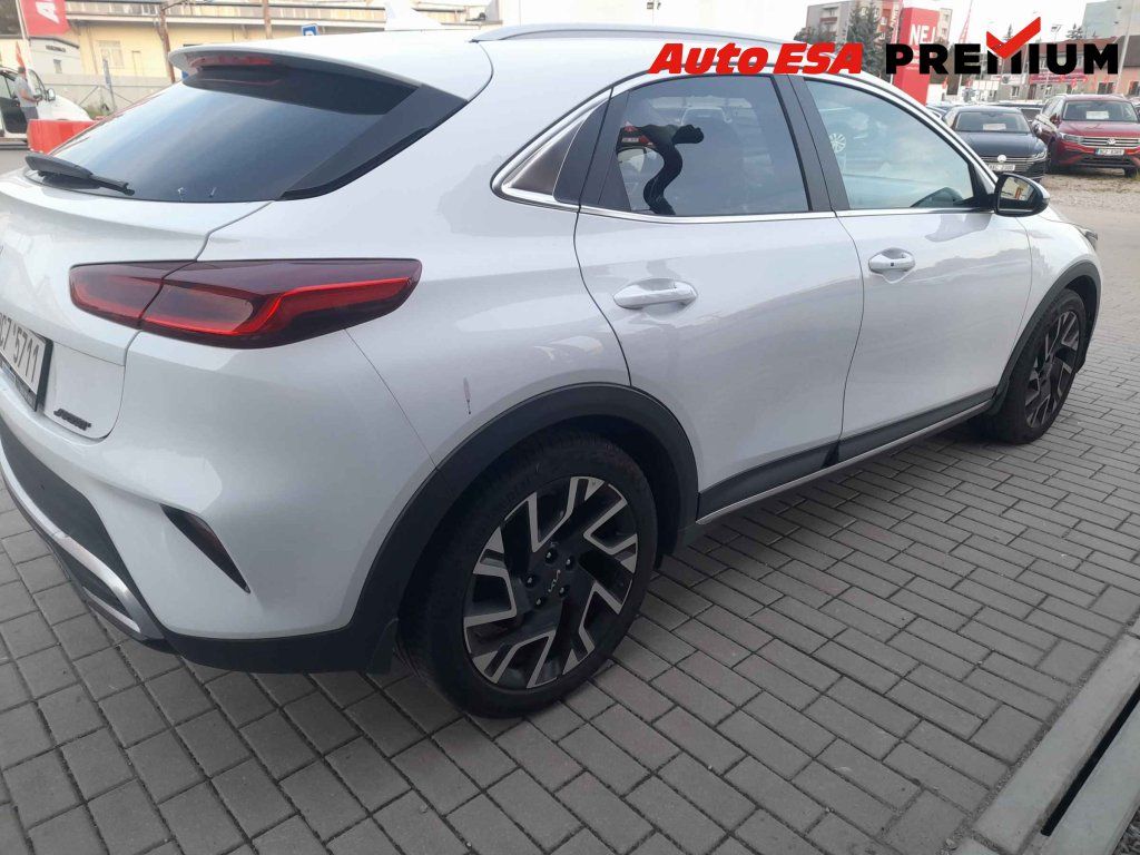 Kia XCee´d, 1.5 - fotka 2