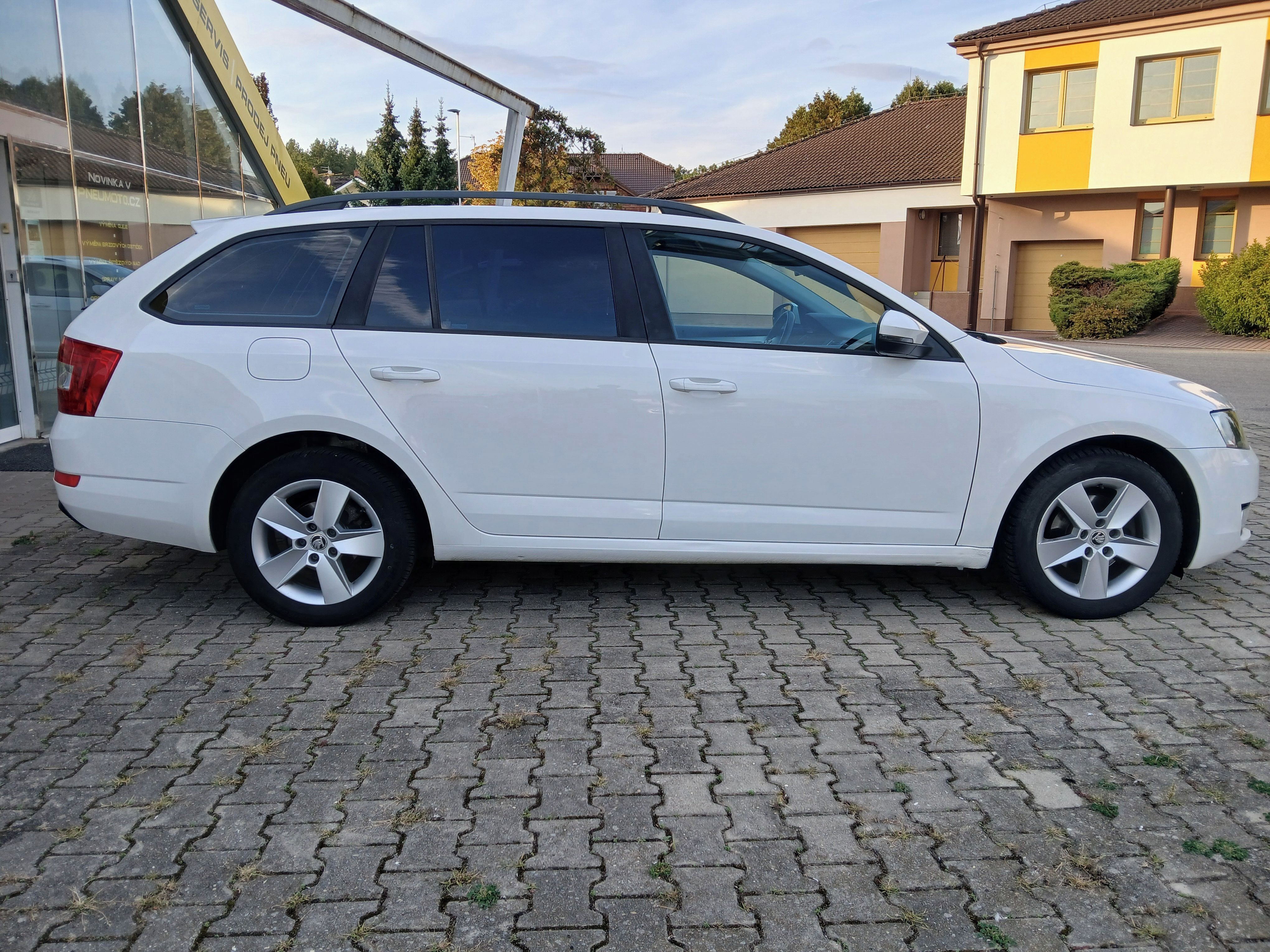 Škoda Octavia, 2.0TDI, 110kW, 1.maj., CZ. - fotka 6