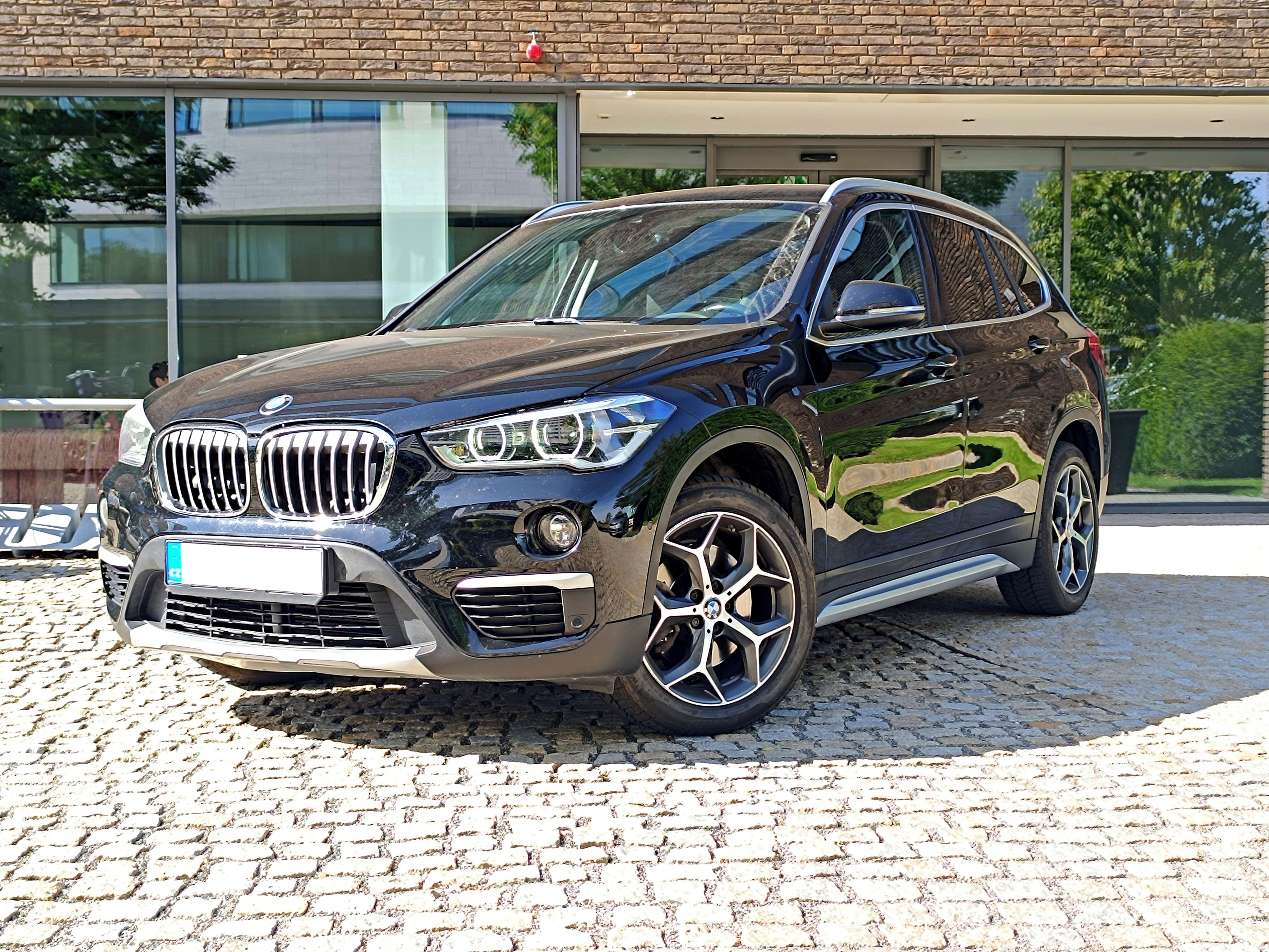 BMW X1, 20d sDrive Xline, Navi, DPH