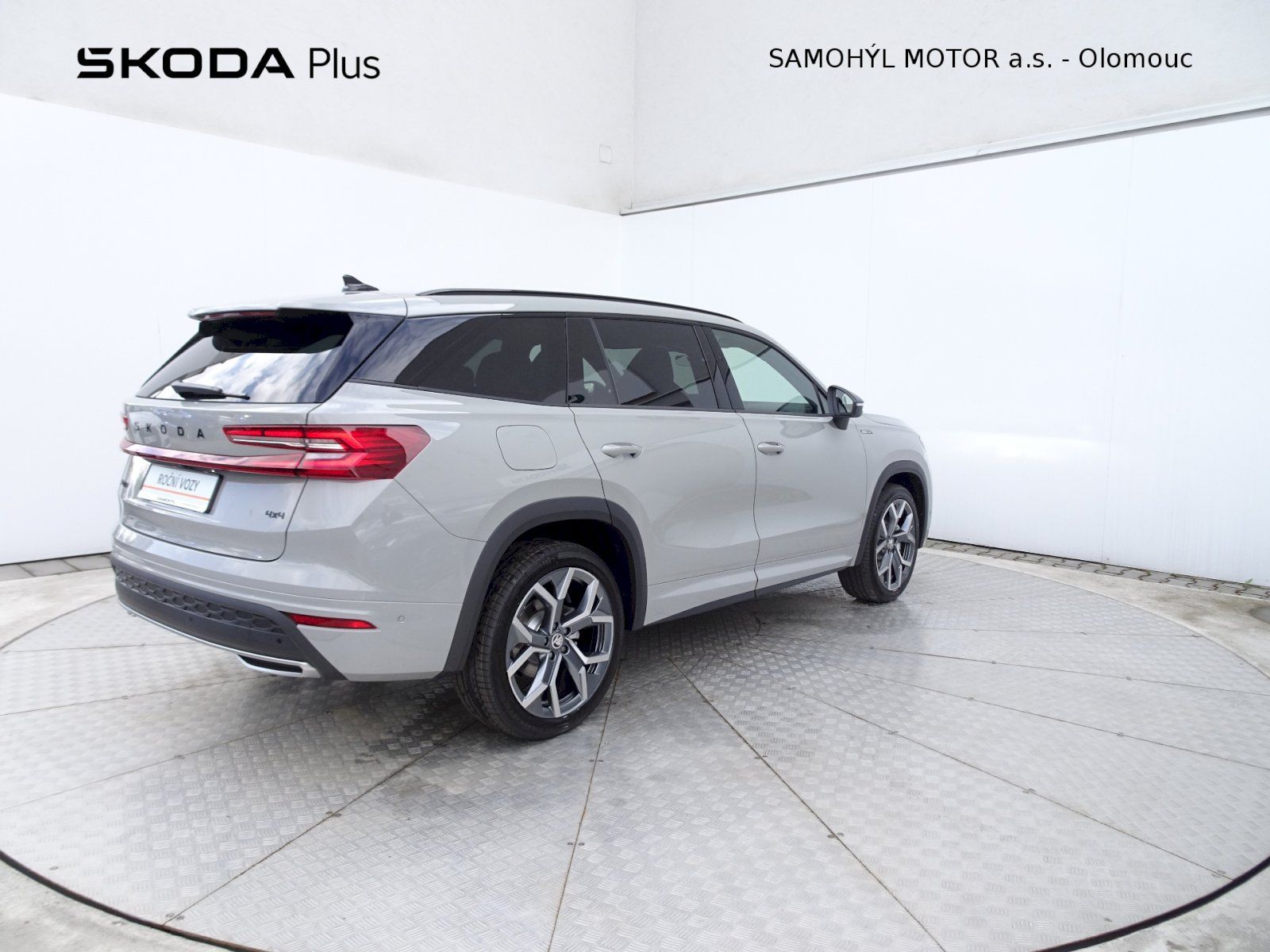 Škoda Kodiaq, 2.0TSI DSG 4x4 Sportline - fotka 2