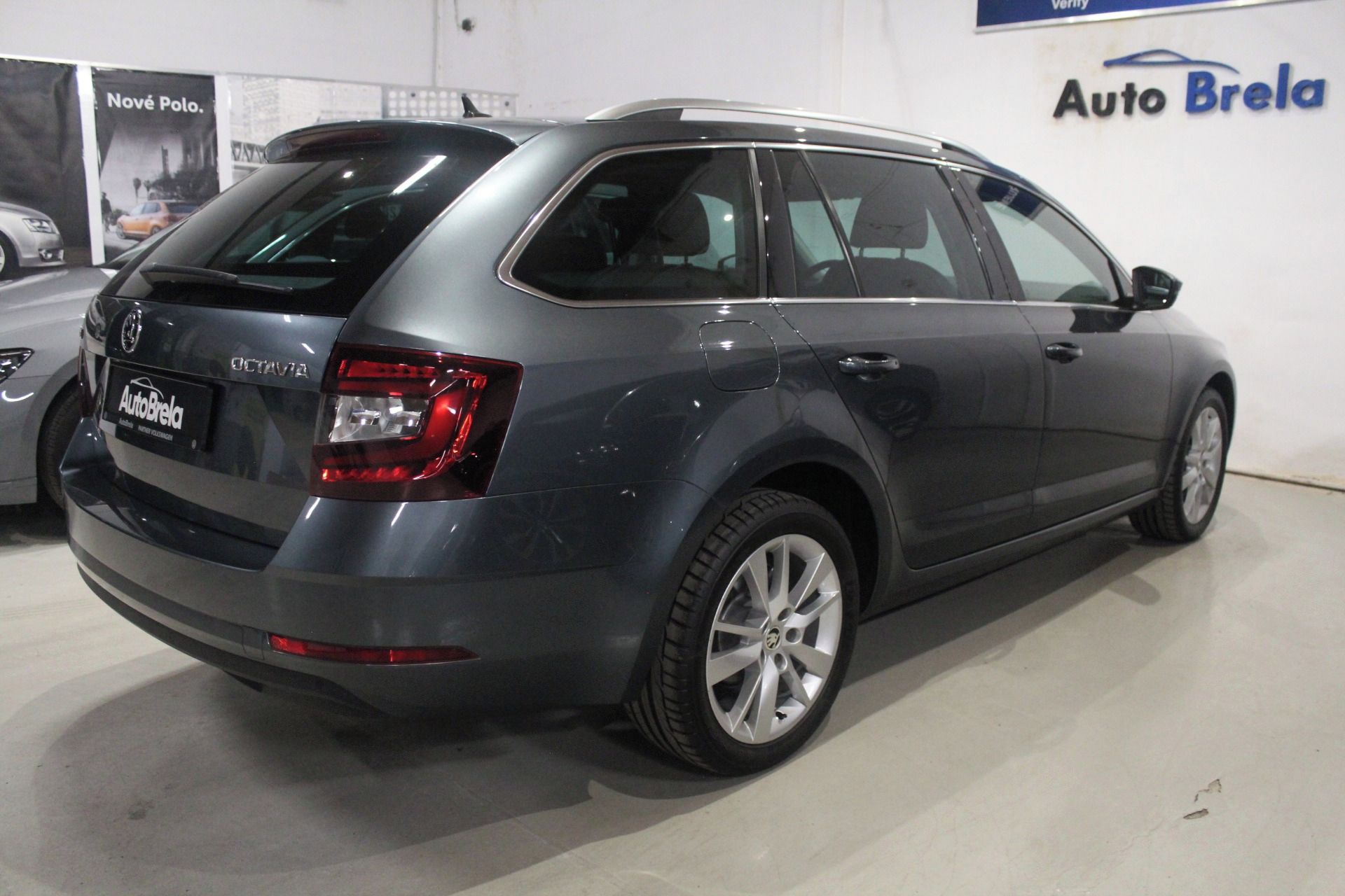 Škoda Octavia, 1.4 TSI 110kW Tažné LED 2018 - fotka 4