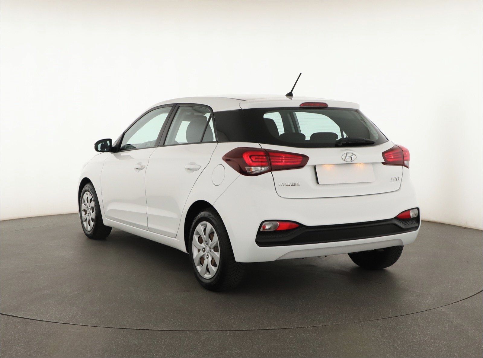 Hyundai i20, 1.2, ČR,1.maj, Serv.kniha - fotka 4