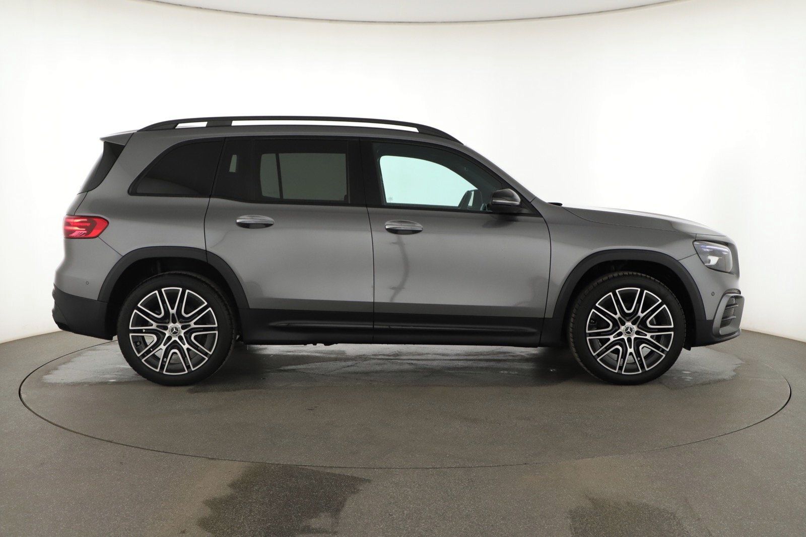 Mercedes-Benz GLB, GLB 200 d, AMG Line, Navigavce - fotka 6
