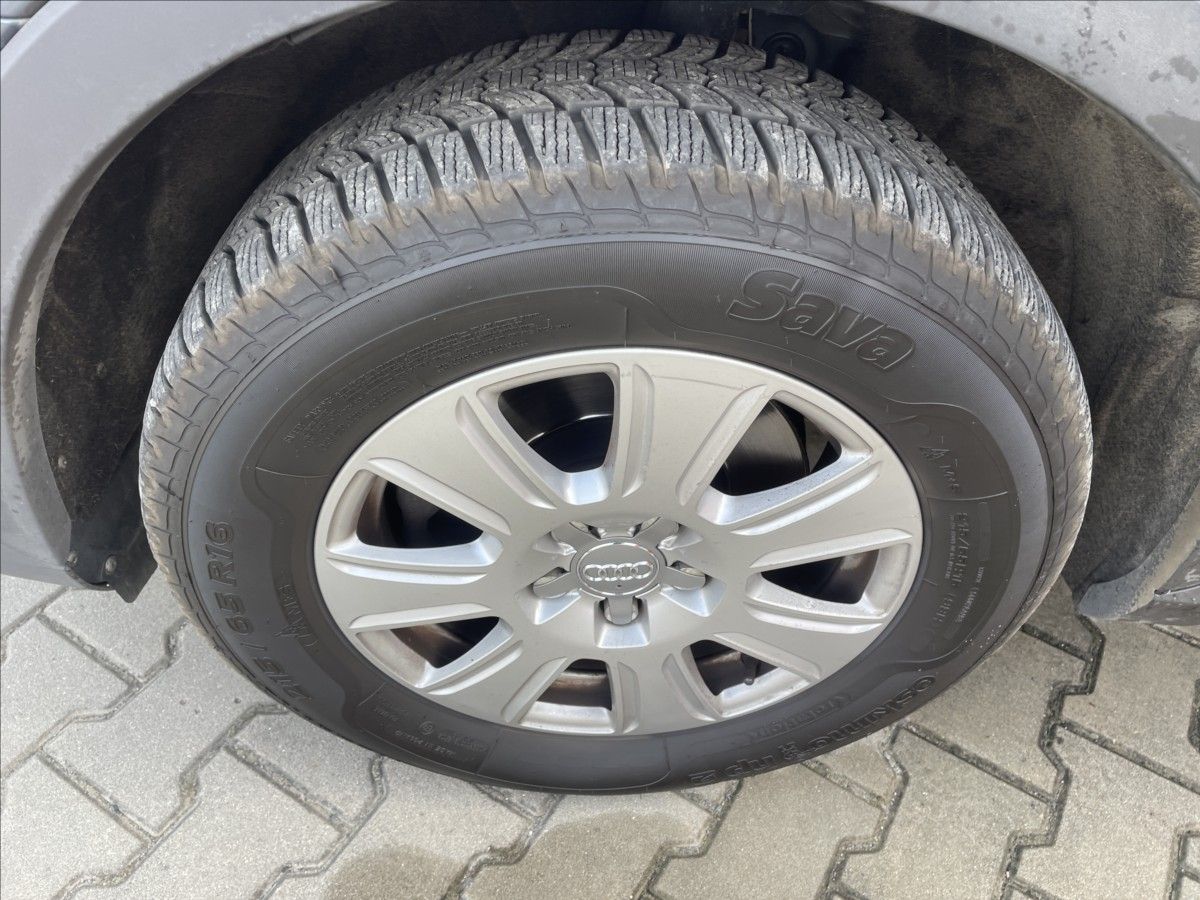Audi Q3, 2,0 TDI DSG ČR DPH 4x4 DIGIKLI - fotka 6
