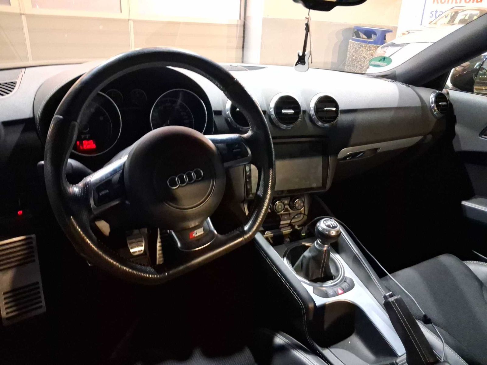 Audi TT, 2.0 TFSI, Kůže - fotka 3