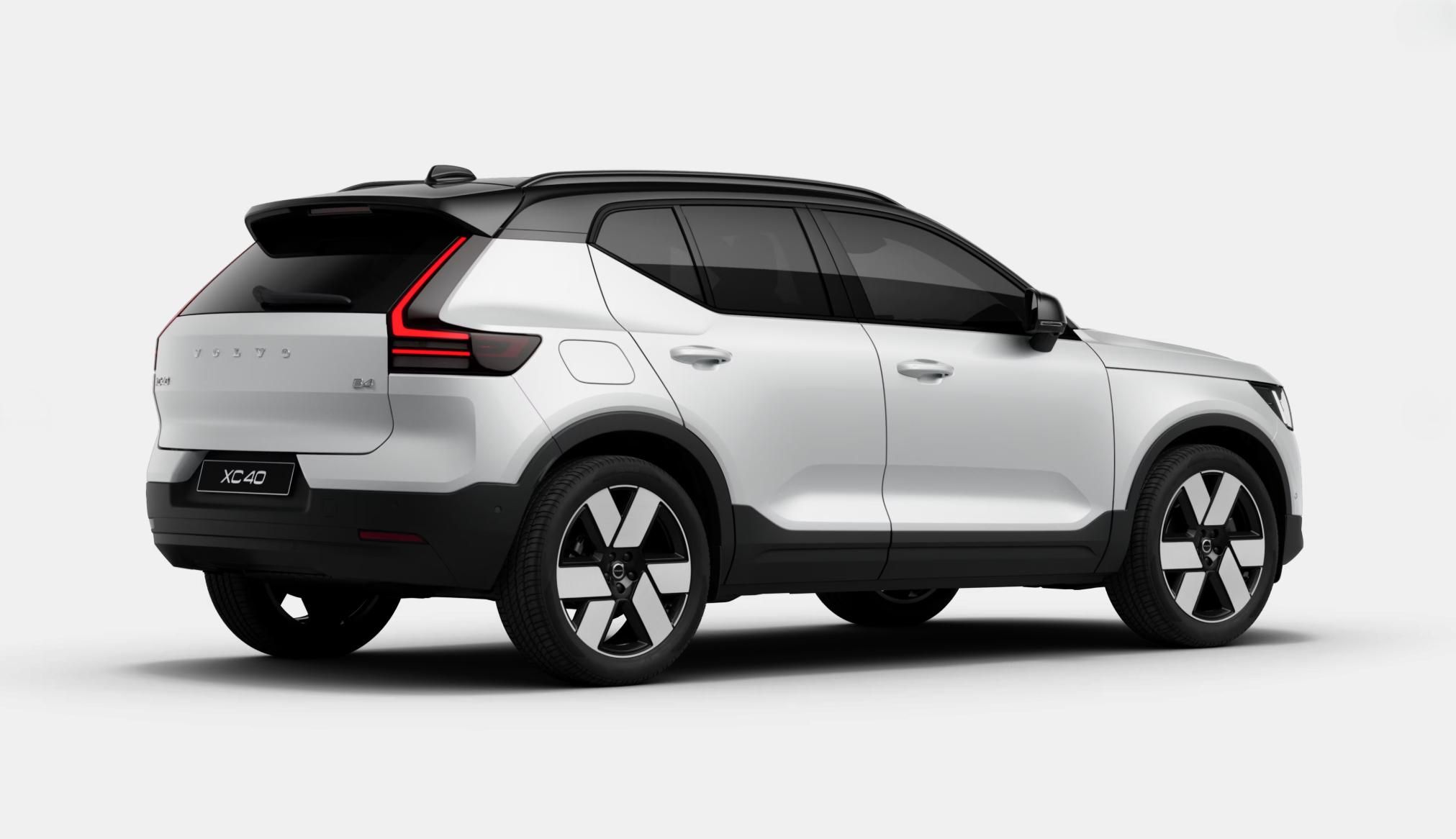 Volvo XC40, B4 ULTRA DARK AUT - fotka 5