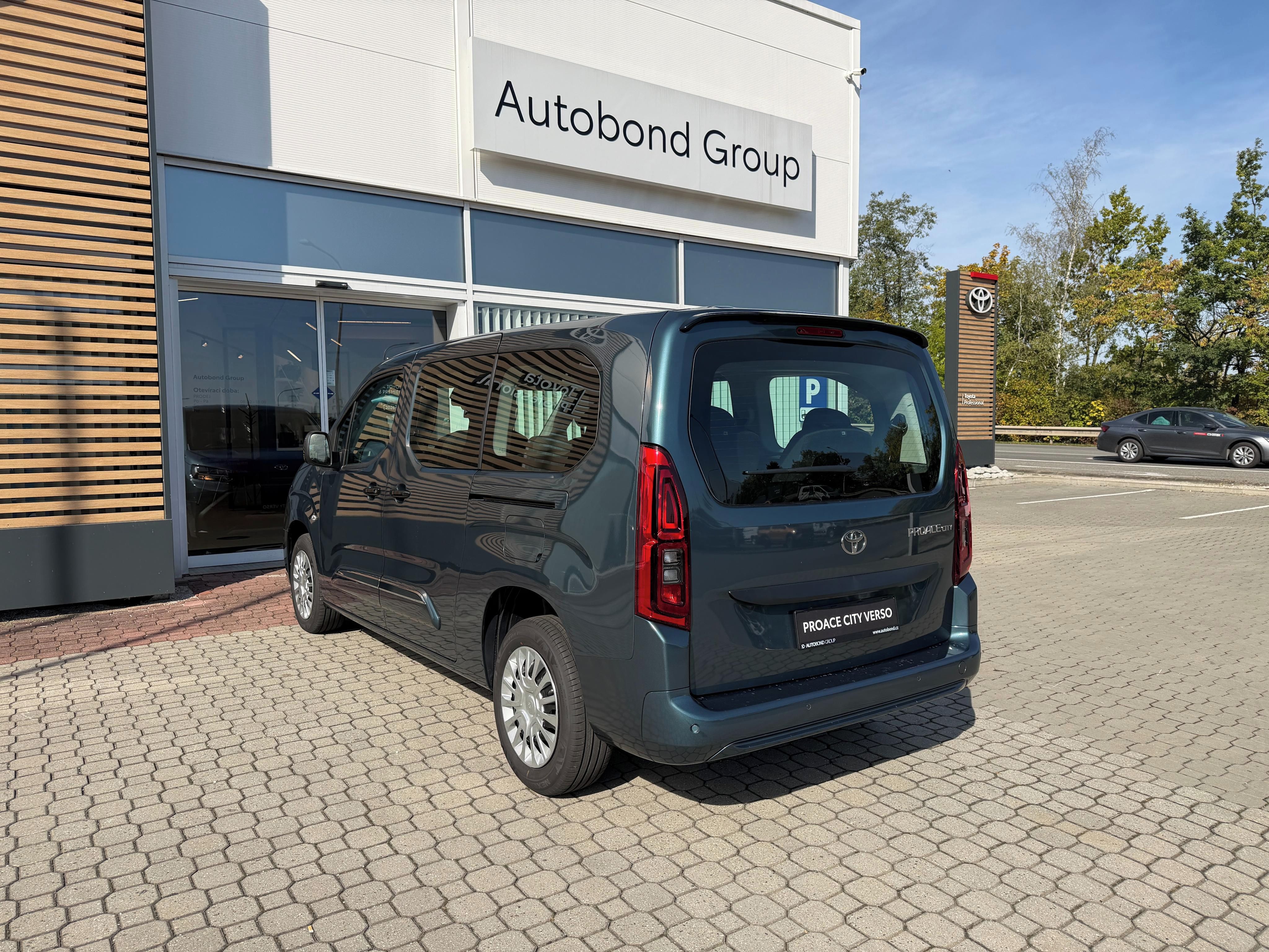 Toyota Proace City Verso, 1.5D 130HP AT BUSINESS 7S LONG - fotka 4