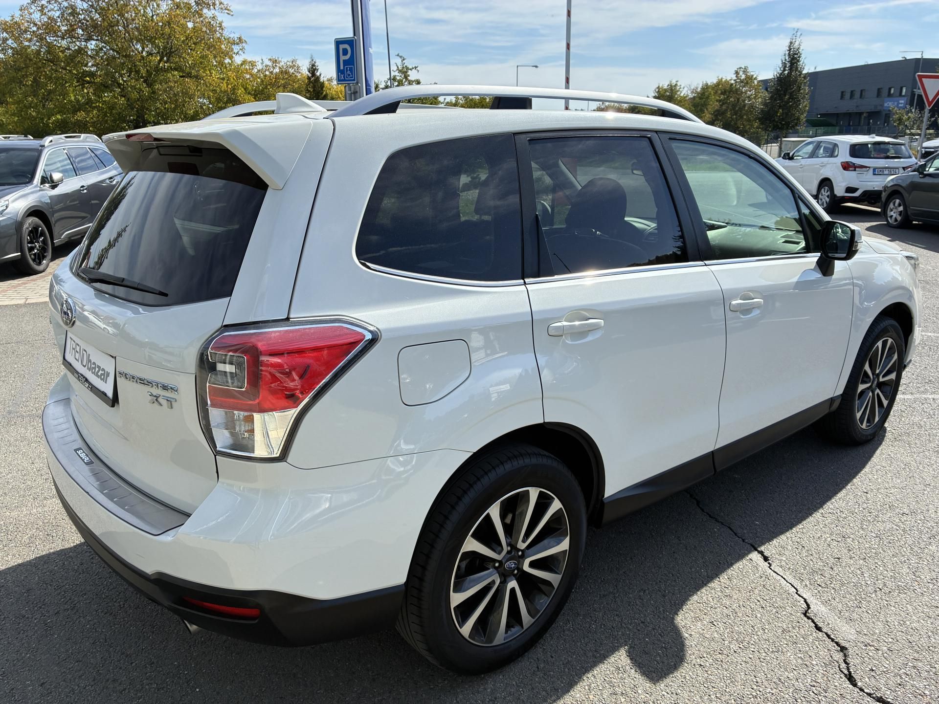 Subaru Forester, 2,0XT Sport * ZÁRUKA * - fotka 4