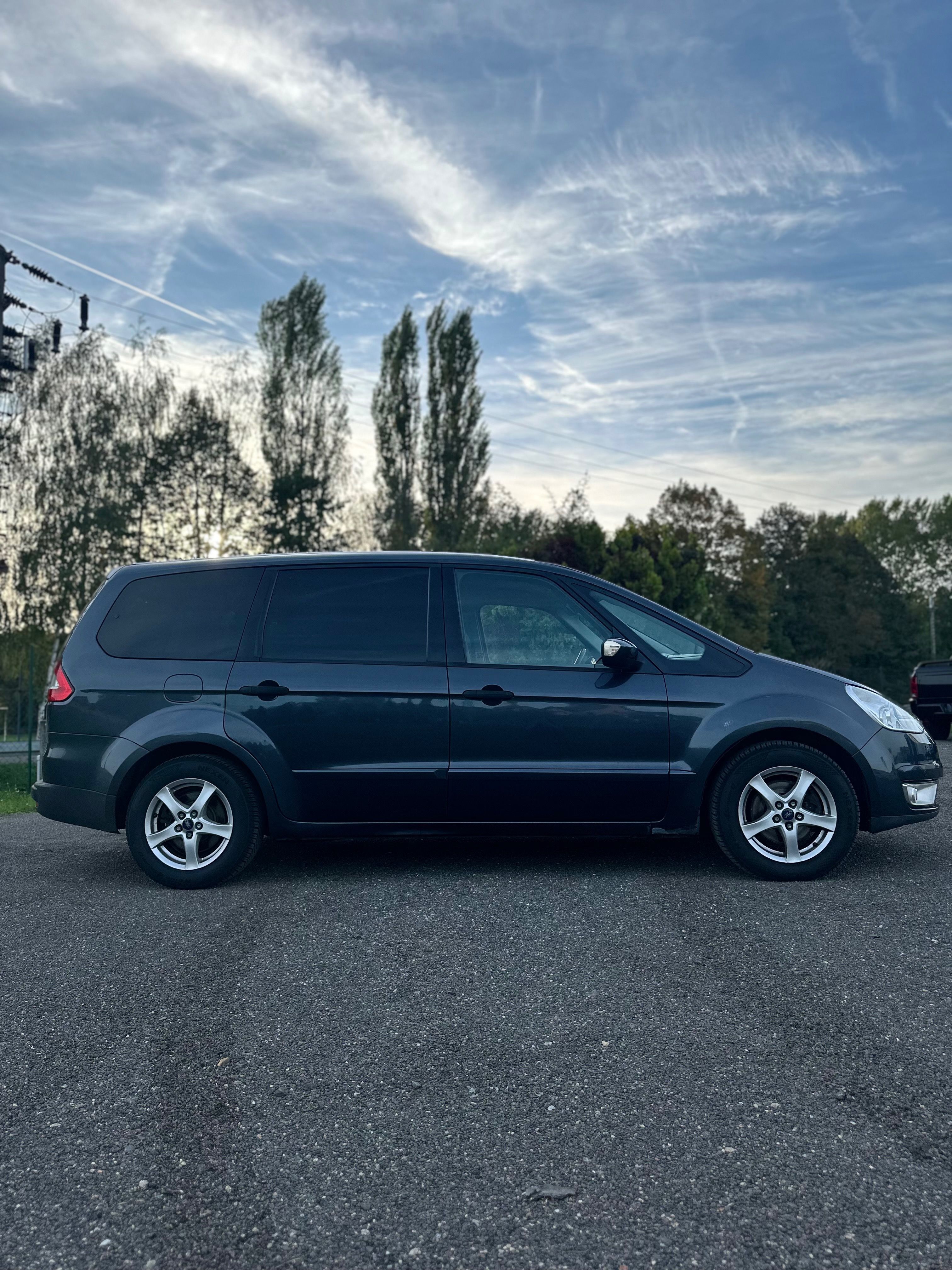 Ford Galaxy, 2.0 TDCi - fotka 4