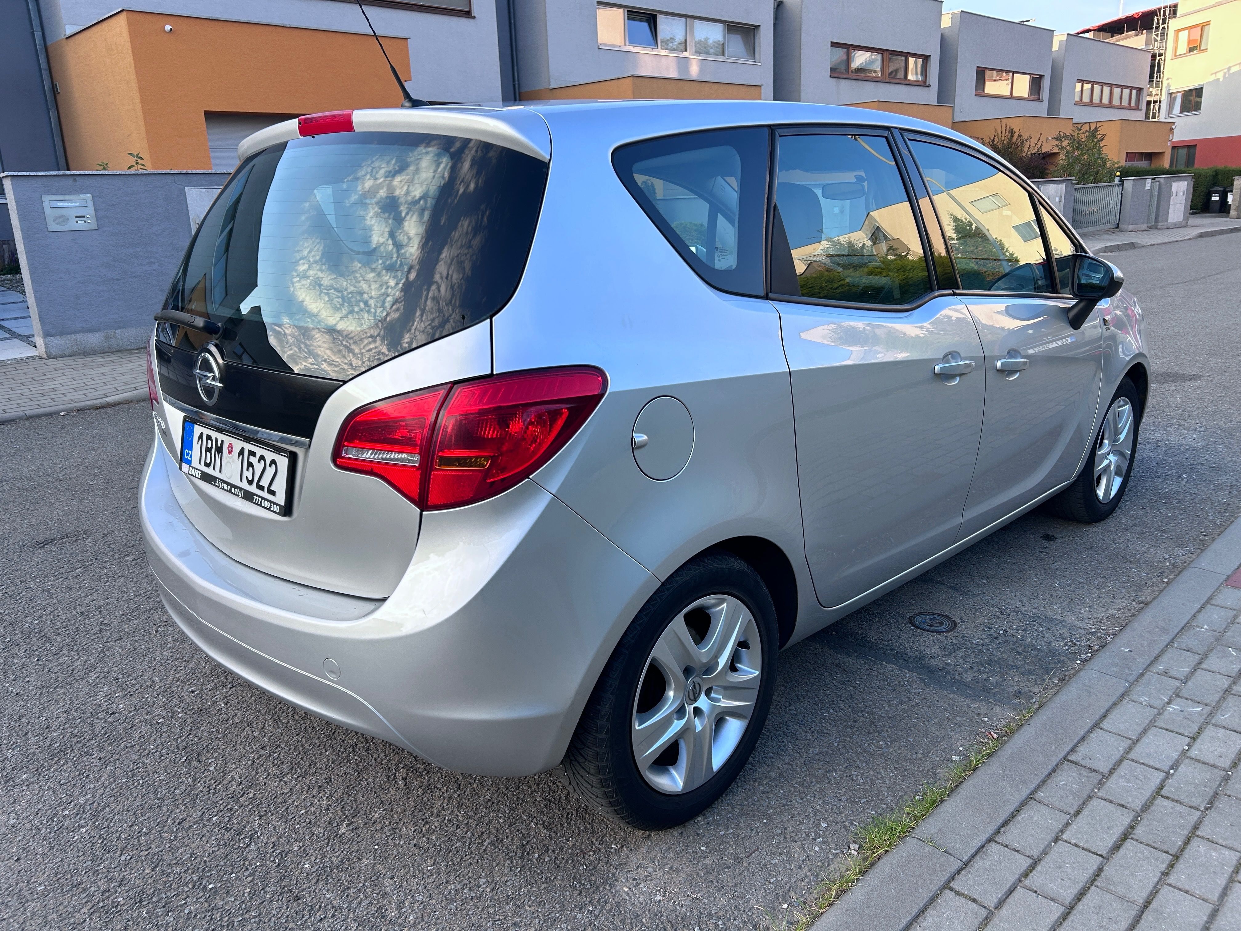 Opel Meriva, B 1,4 16V - fotka 5