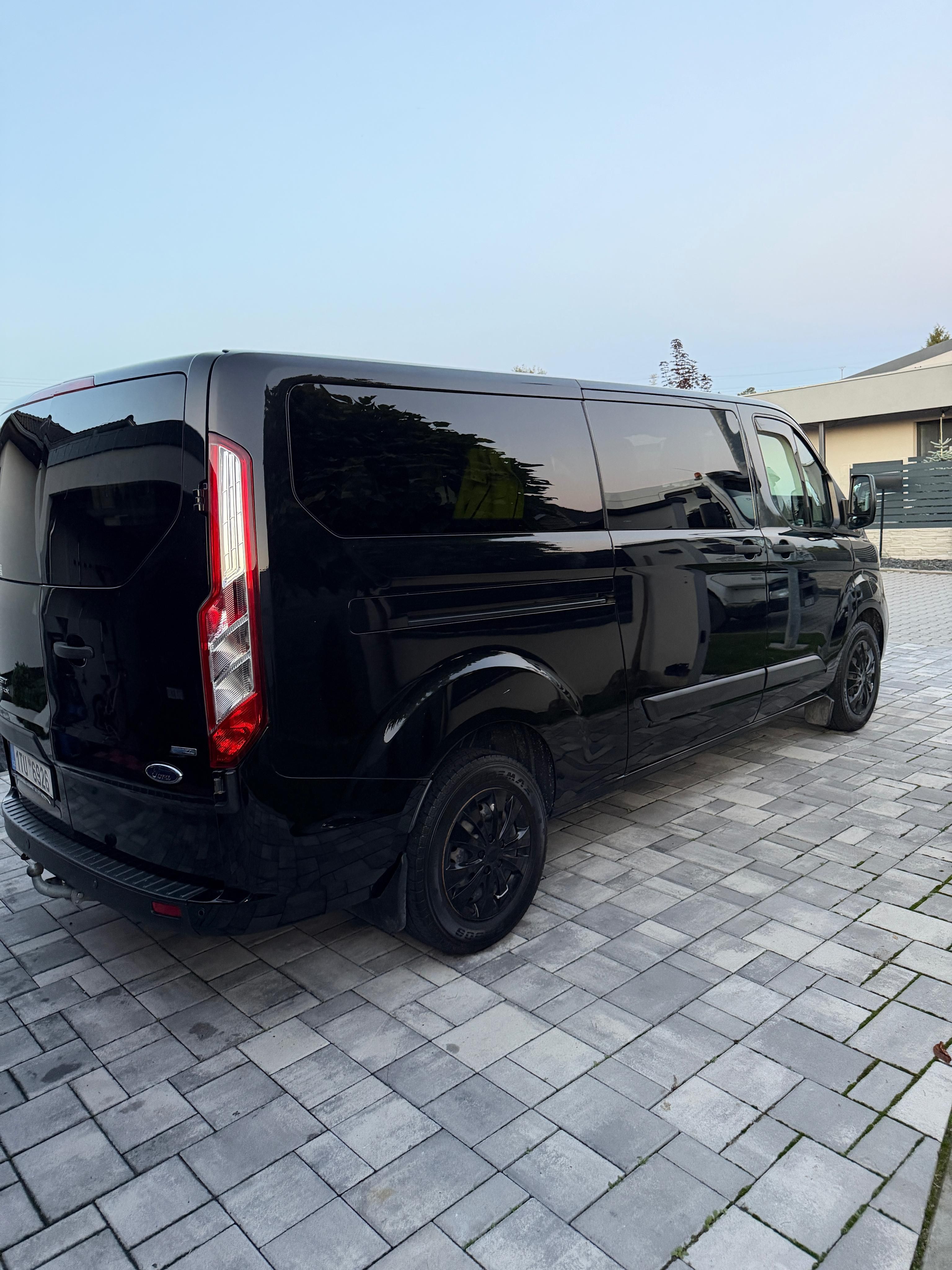 Ford Transit Custom, 9 MÍST • AUTOMAT • TAŽNÉ •DPH - fotka 4