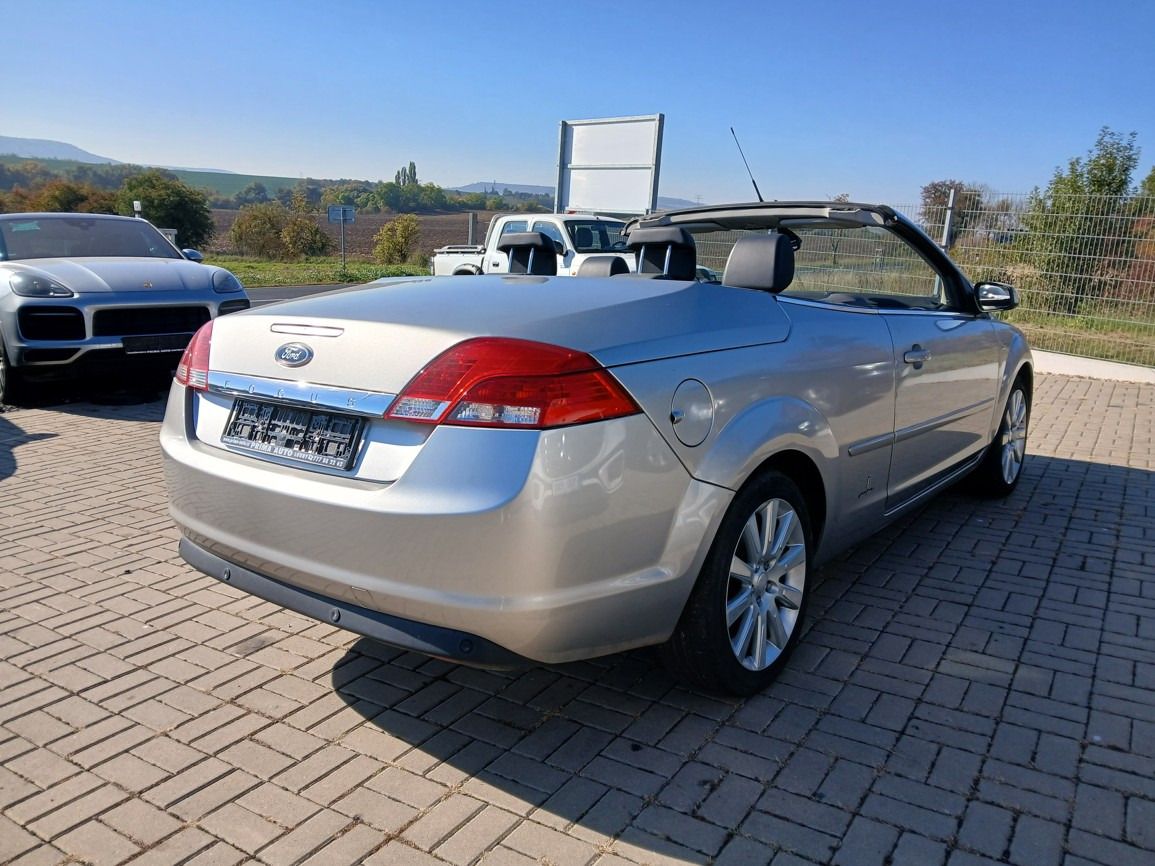 Ford Focus, 2,0 Kabriolet Pinifarina - fotka 5