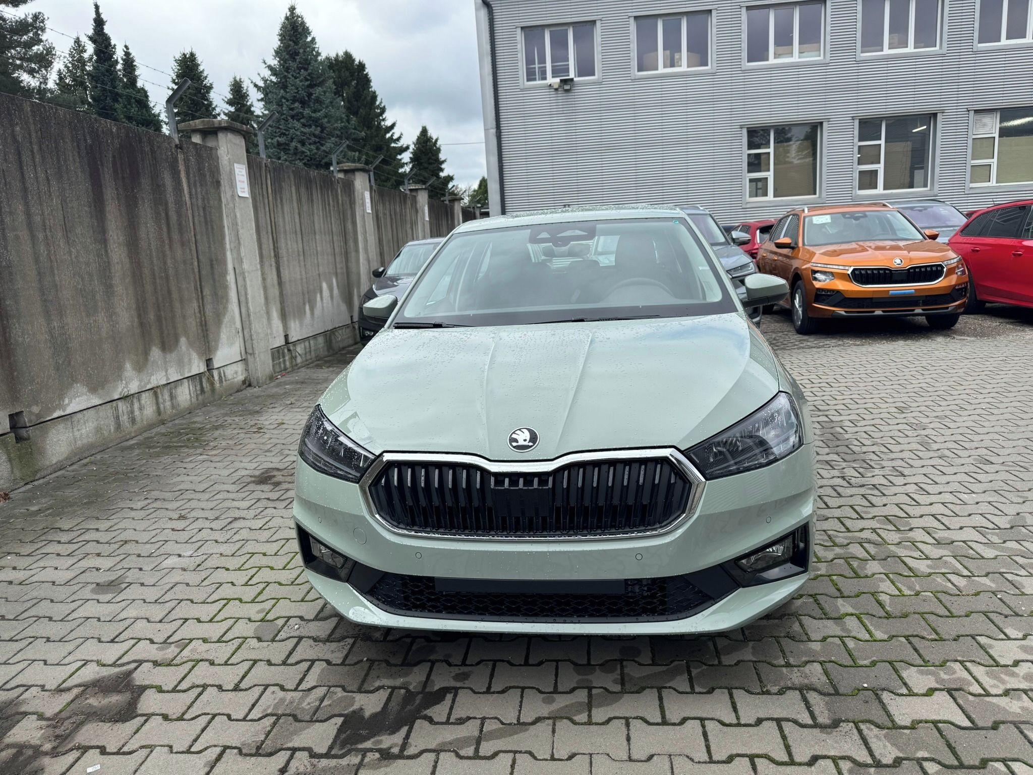 Škoda Fabia, Classic 1,0 TSI 85 kW 7DSG - fotka 6