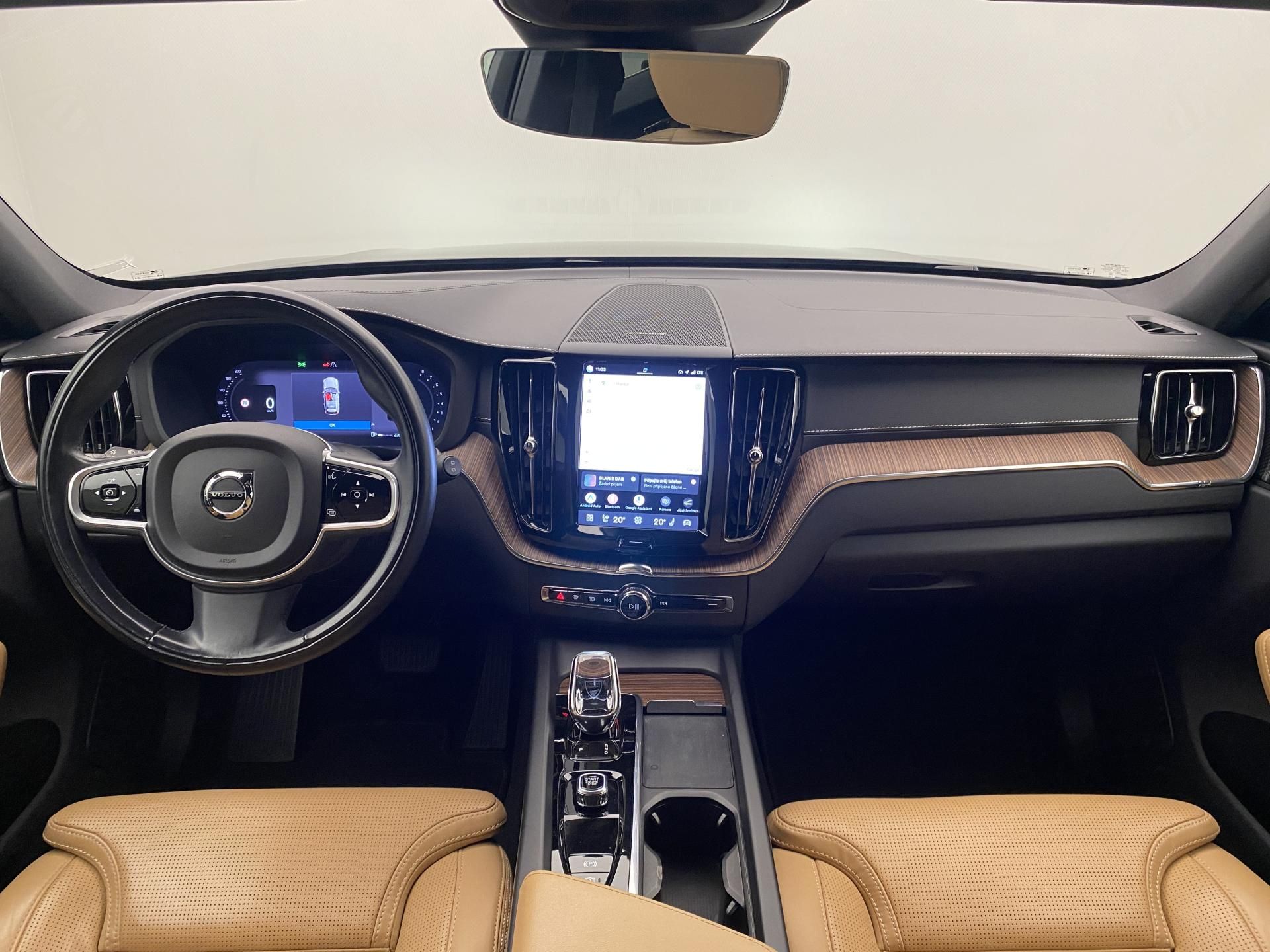 Volvo XC60, B5 BRIGHT PLUS AUT CZ - fotka 2
