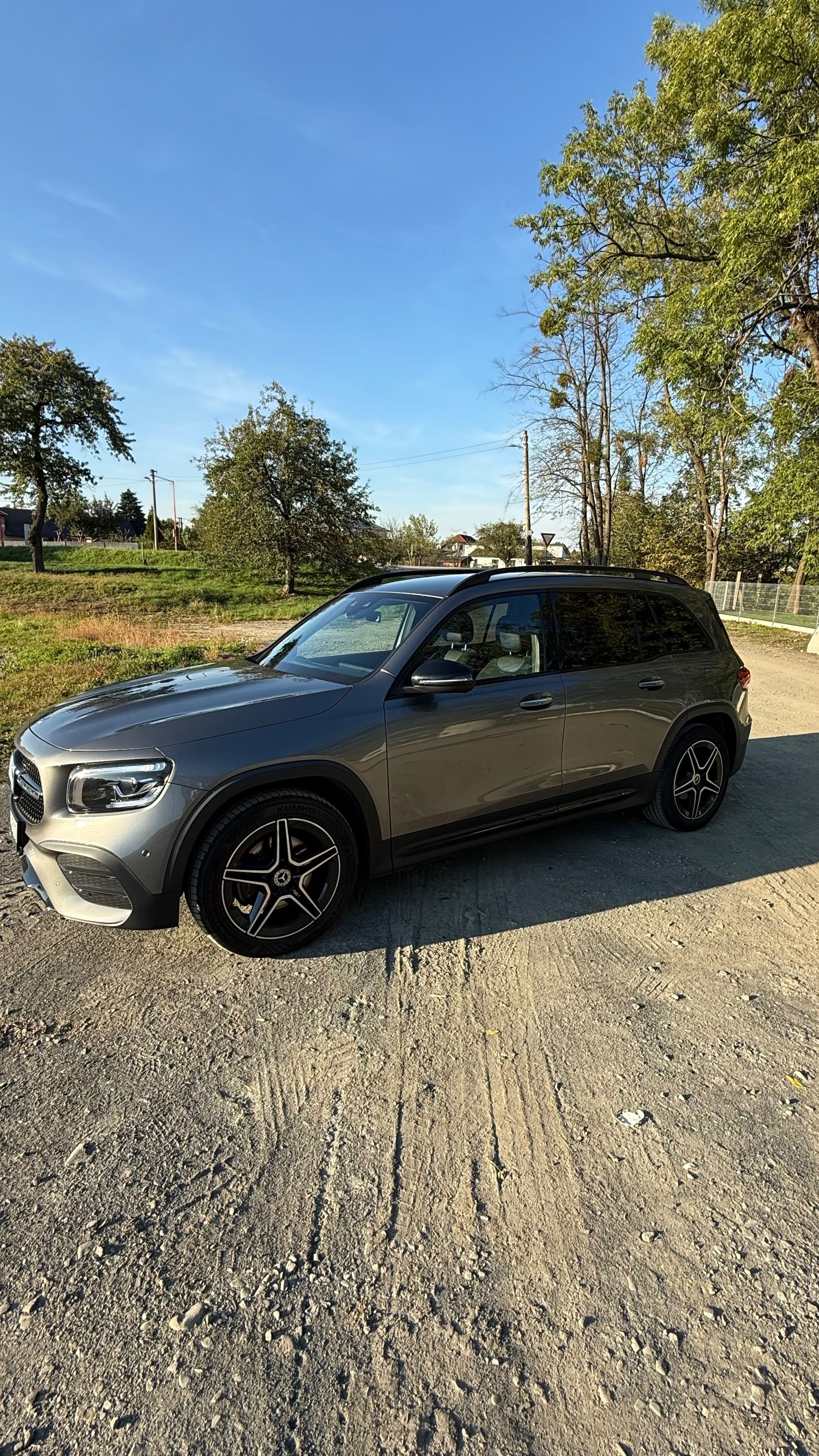 Mercedes-Benz GLB, Mercedes Benz GLB 200d 4Matic - fotka 4
