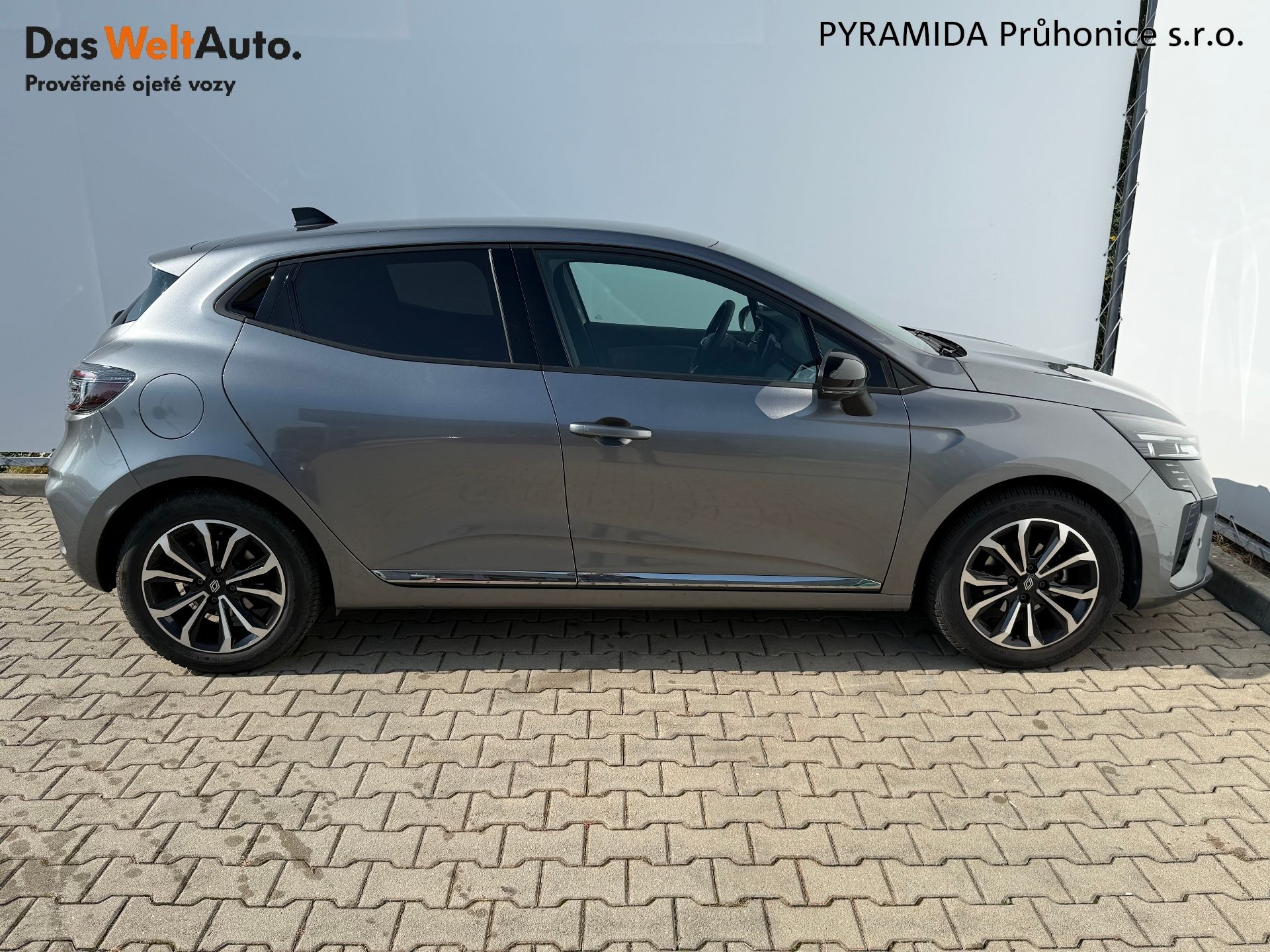 Renault Clio, 1.0 TCe 67 kW Techno - fotka 6