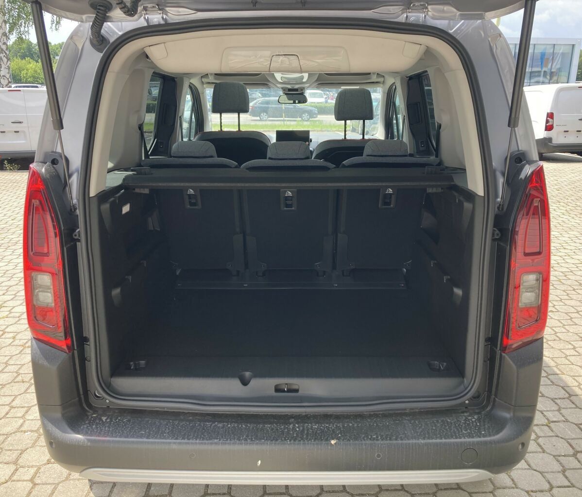 Citroën Berlingo, MAX Diesel 130k Manual - fotka 6