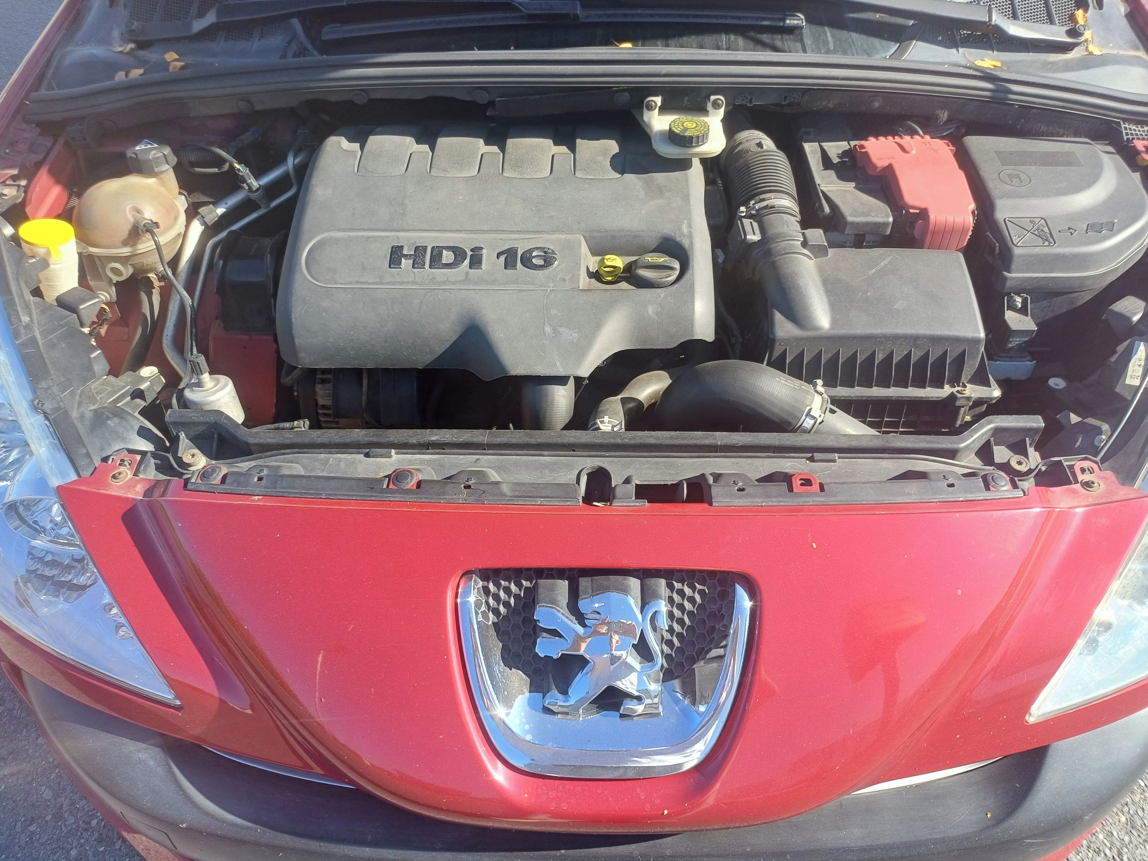 Peugeot 308, 2,0 Hdi,100kw panorama - fotka 5