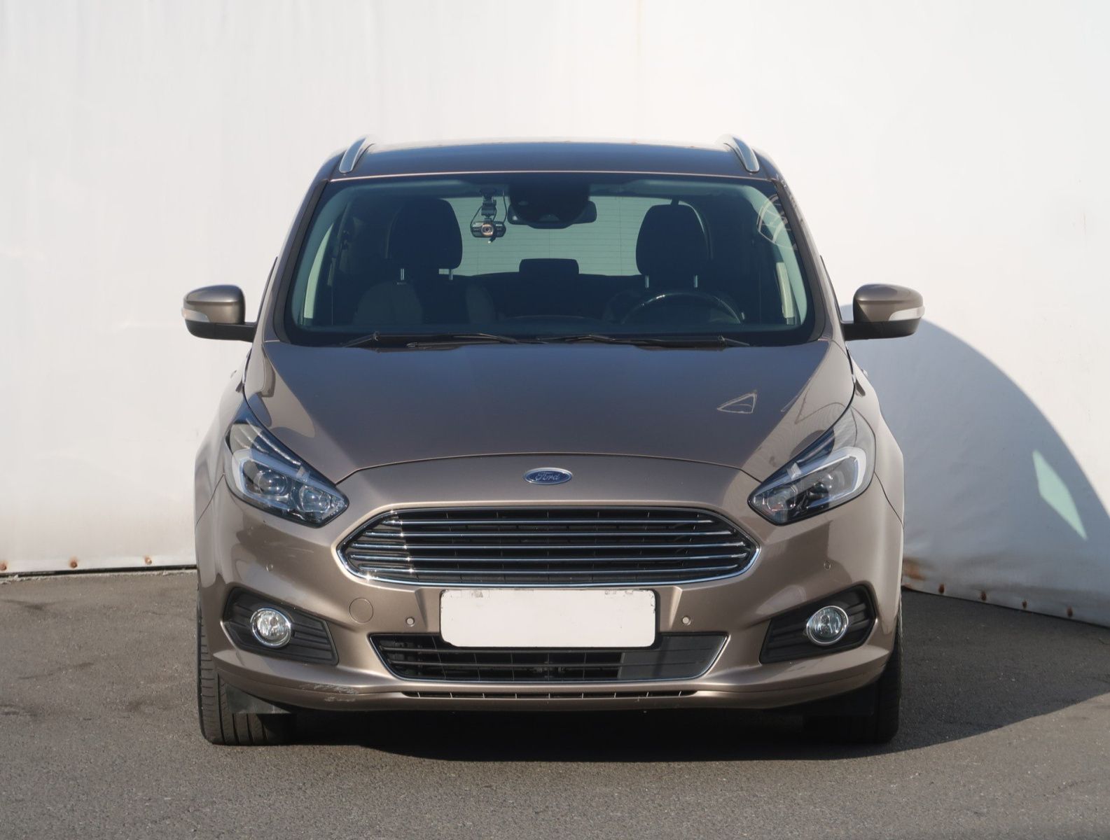 Ford S-MAX, 2.0 EcoBlue, Titanium, Navi - fotka 2