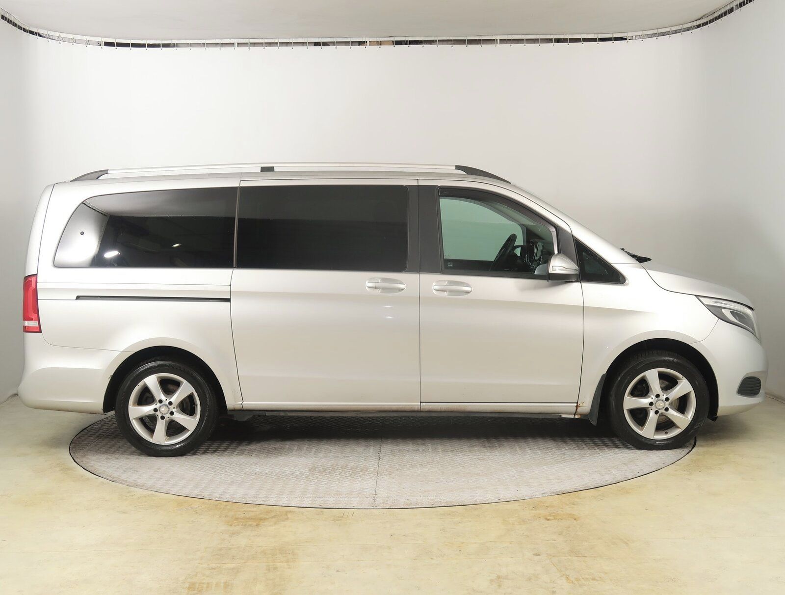 Mercedes-Benz Třídy V, 220 CDI, 5 míst, L - fotka 6