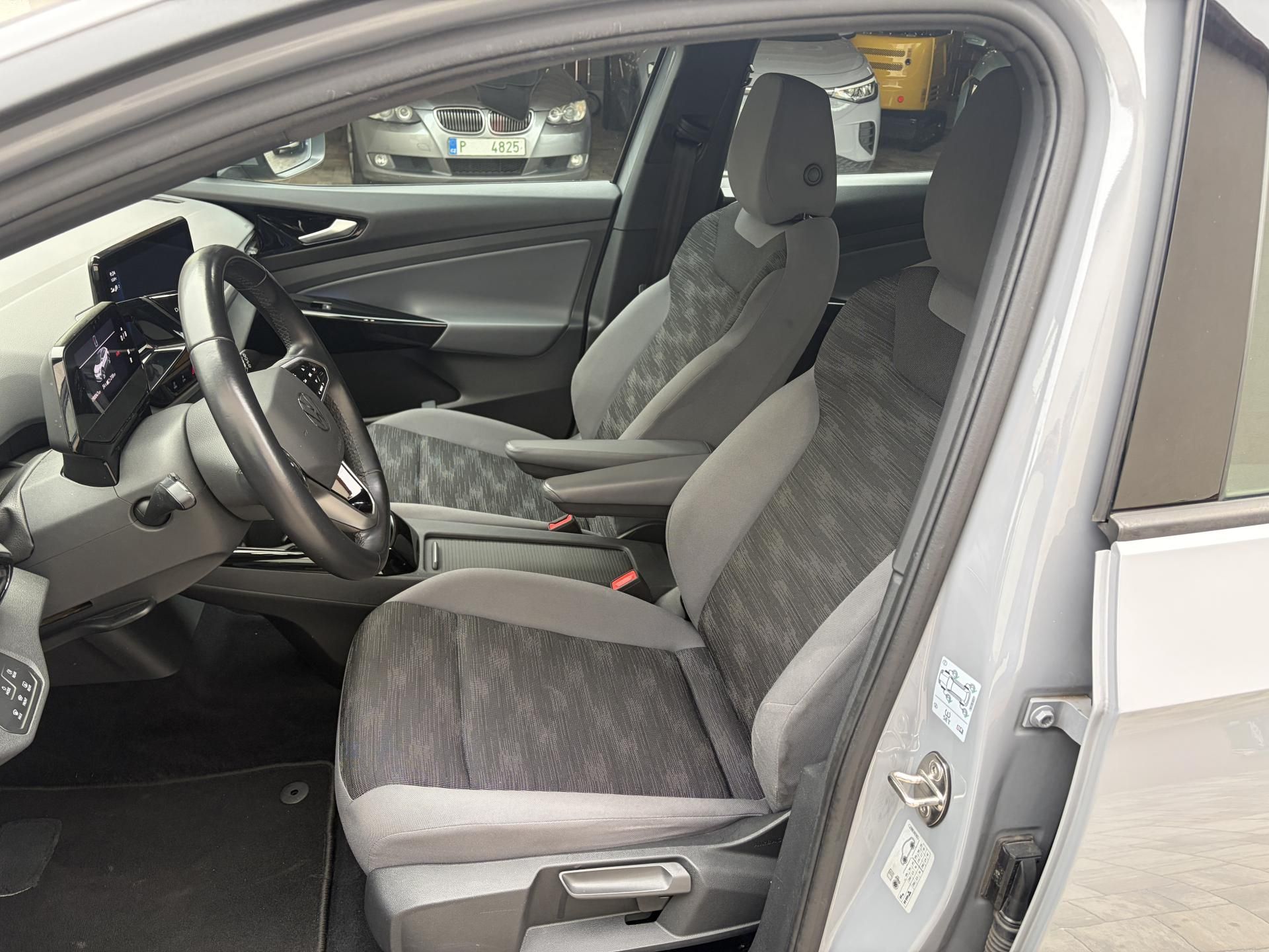 Volkswagen ID.4, PRO 77kwh, SOH 90%, 2023 - fotka 5