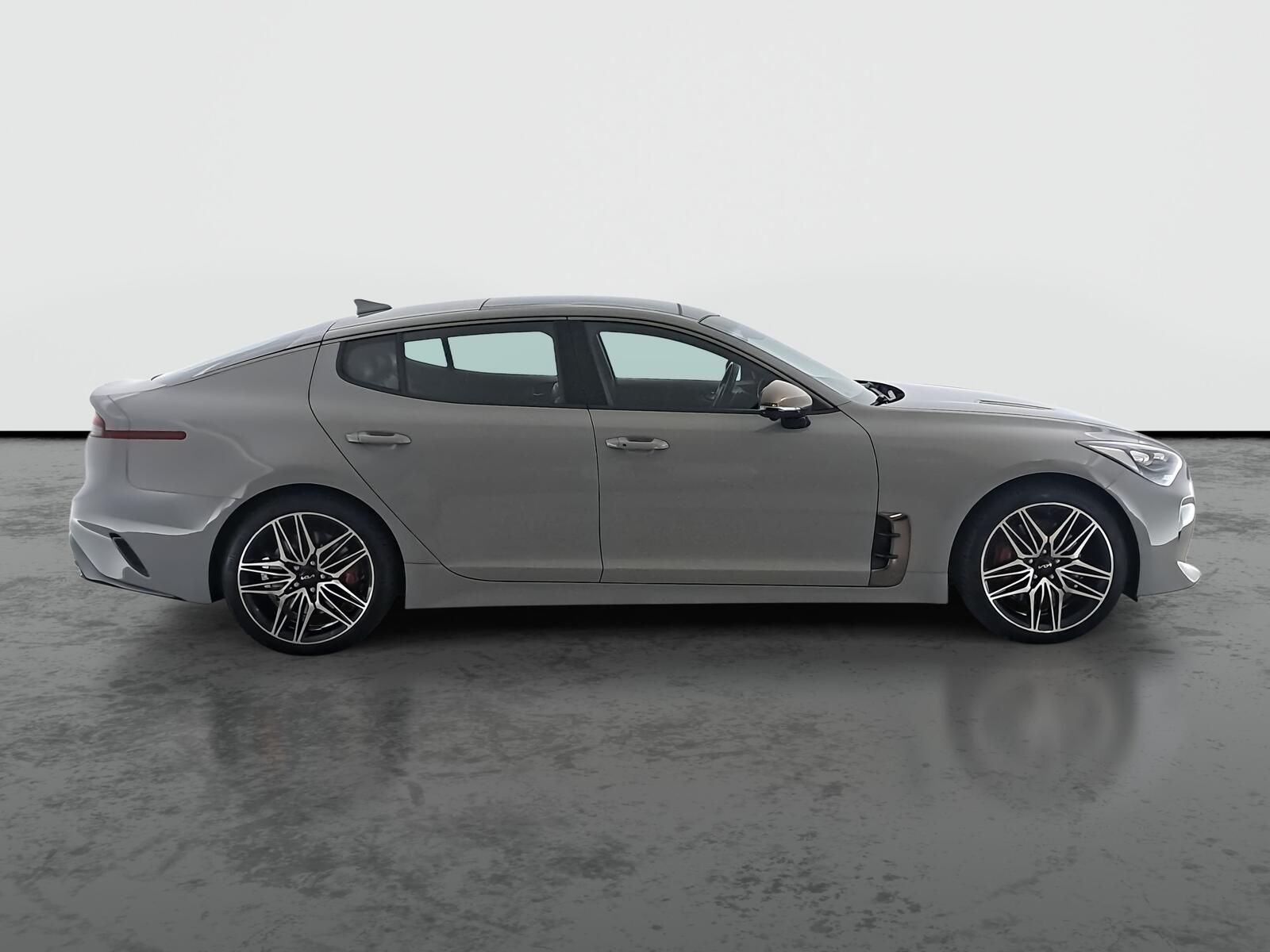 Kia Stinger, 3.3 T-GDI - fotka 6
