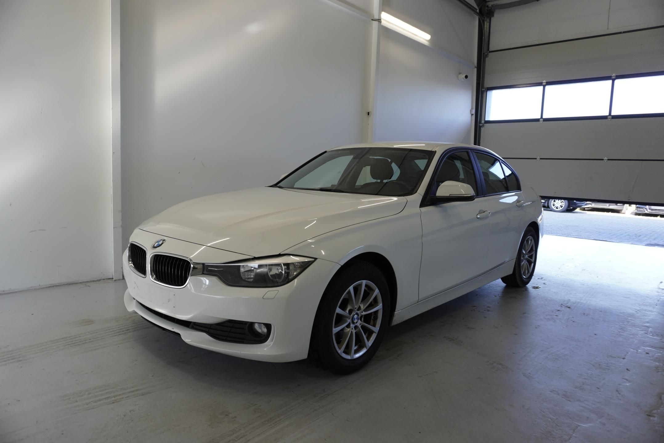 BMW Řada 3, 318D 2,0 SEDAN