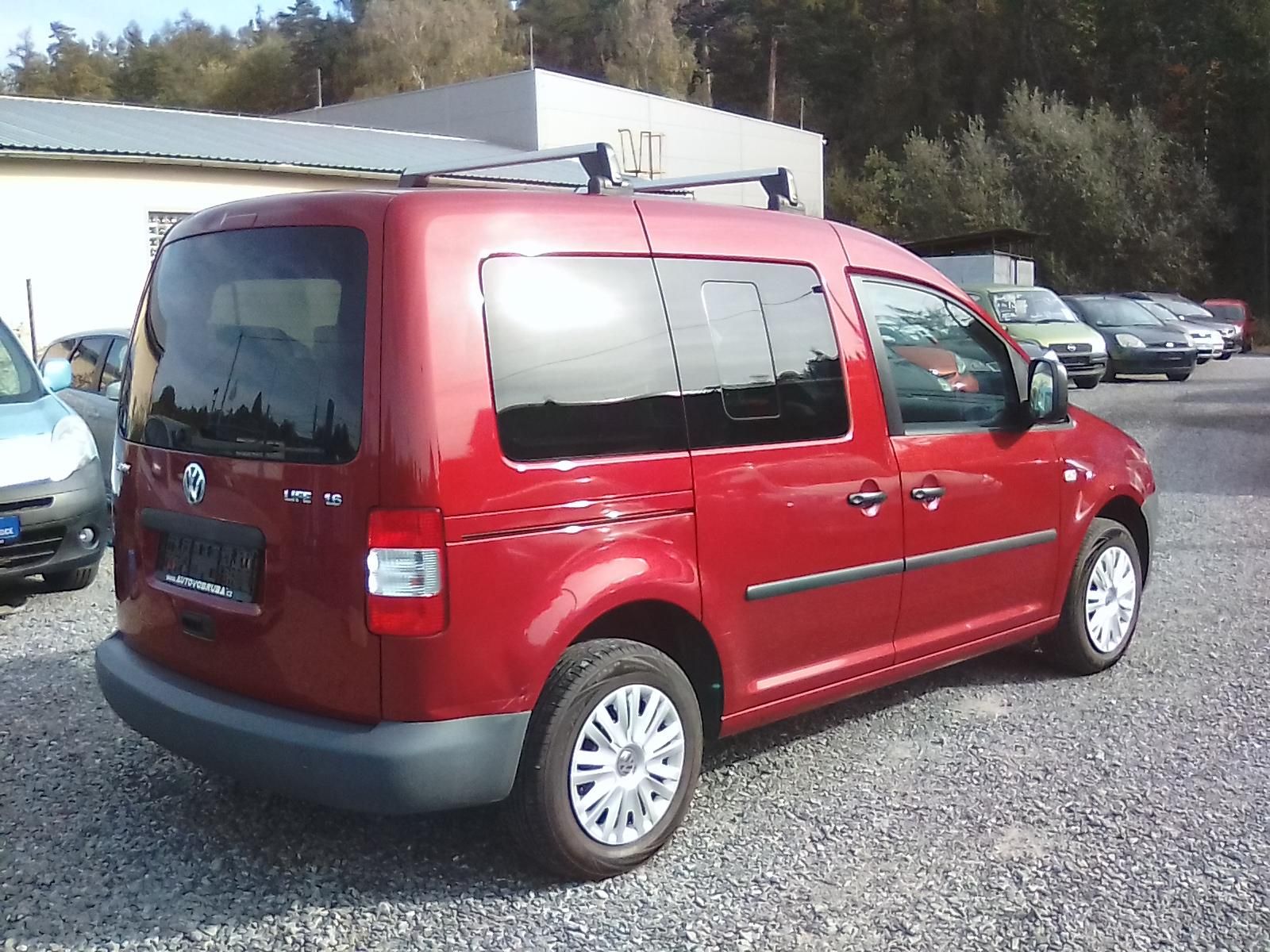 Volkswagen Caddy, 1.6i / 75 KW , 7 míst - fotka 4