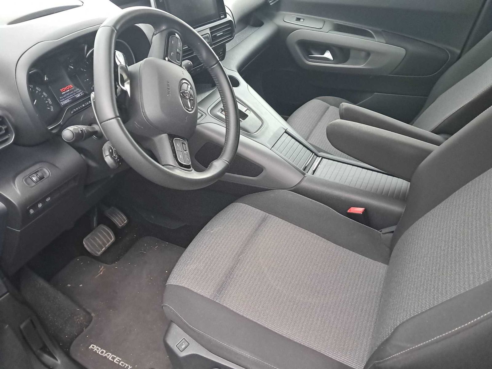 Toyota Proace City Verso, 1.5 D-4D, 7Míst, Klima, ČR - fotka 3