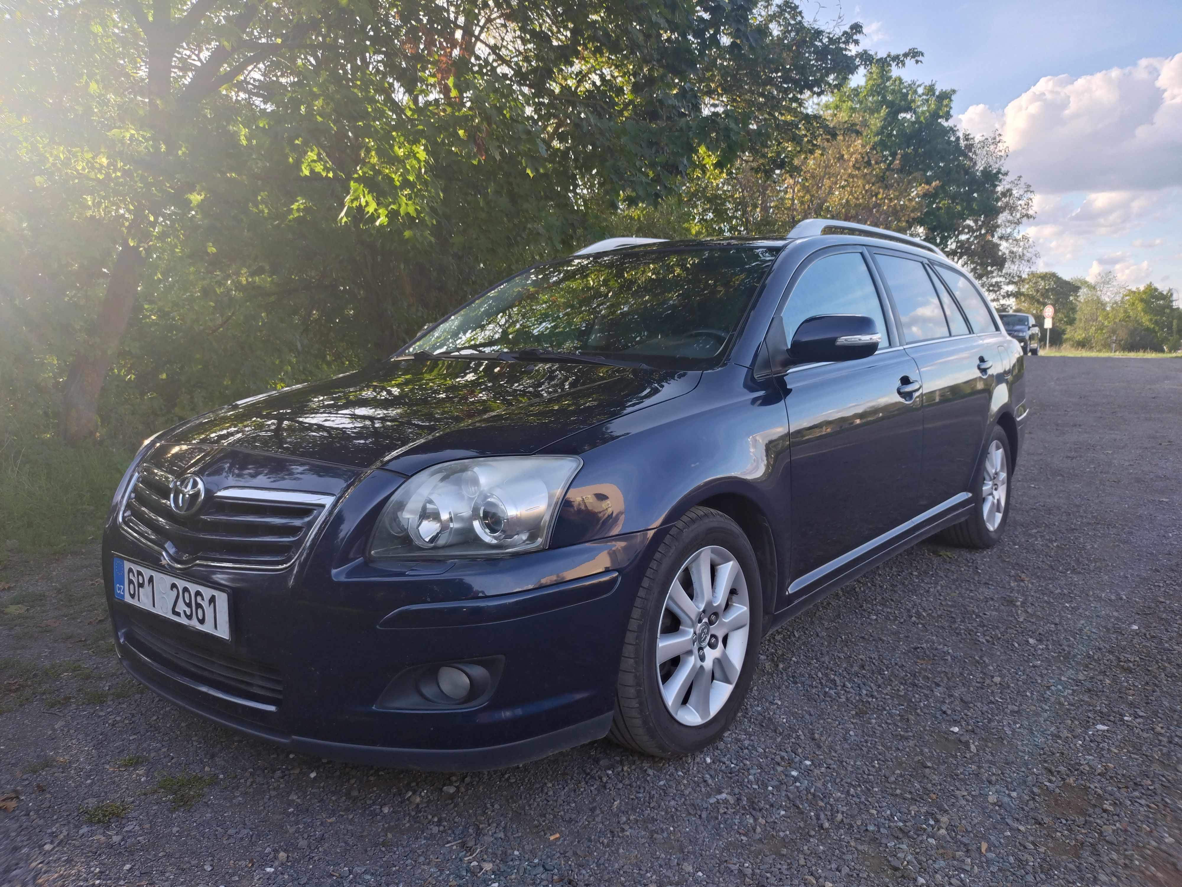 Toyota Avensis, 2.0 D-4D, tažné, motor po GO