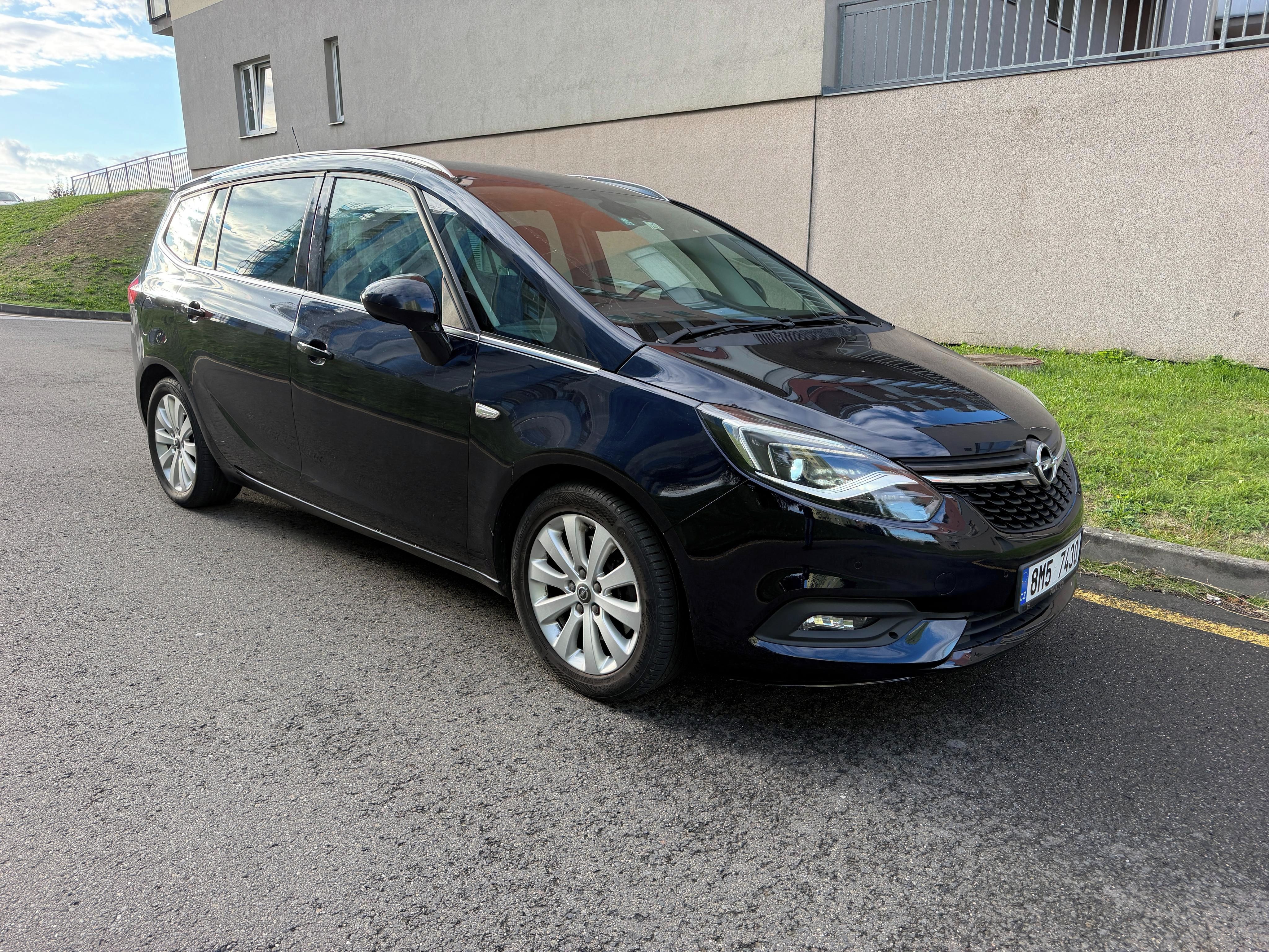 Opel Zafira, TOURER 1.6i, 7 míst - fotka 5