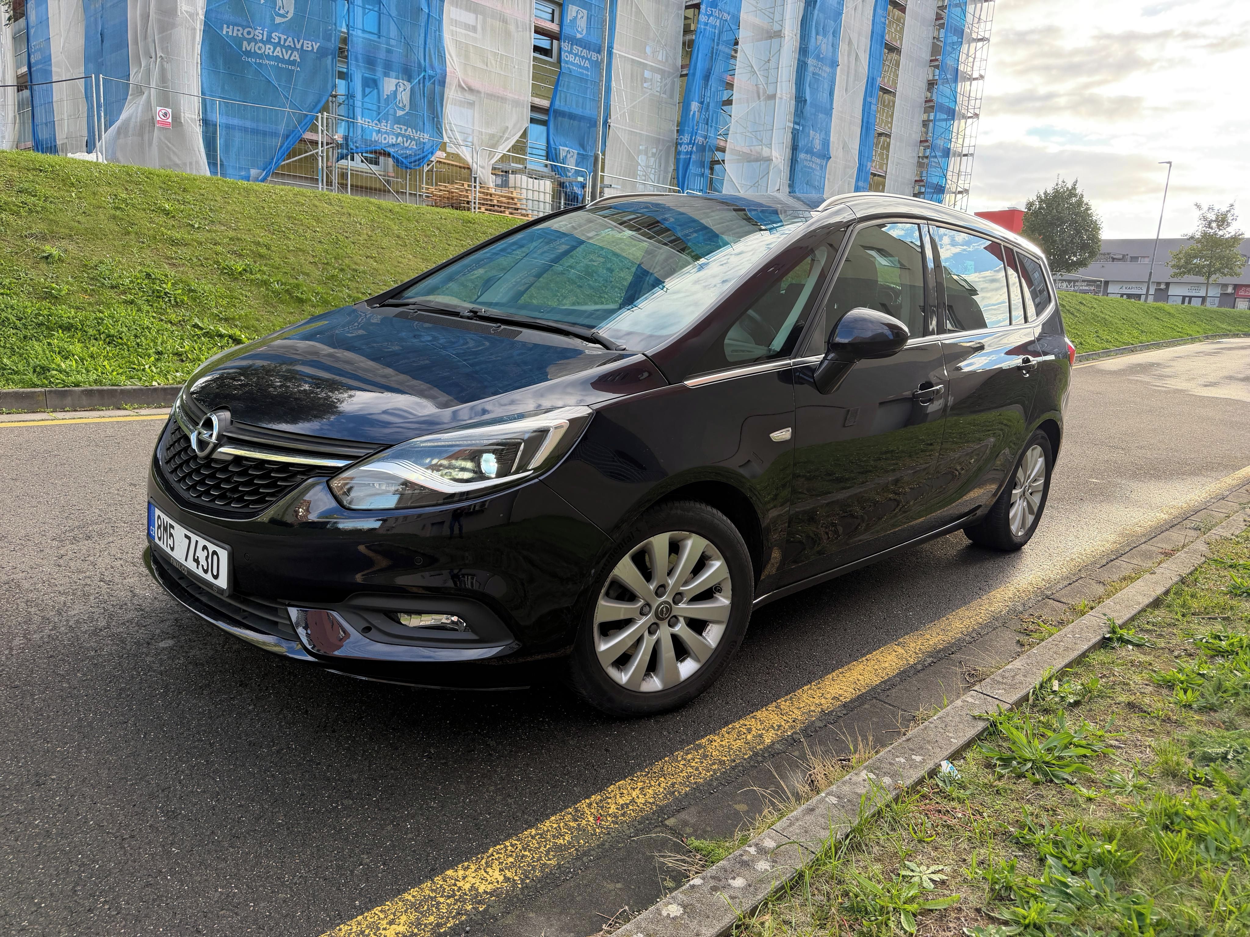 Opel Zafira, TOURER 1.6i, 7 míst