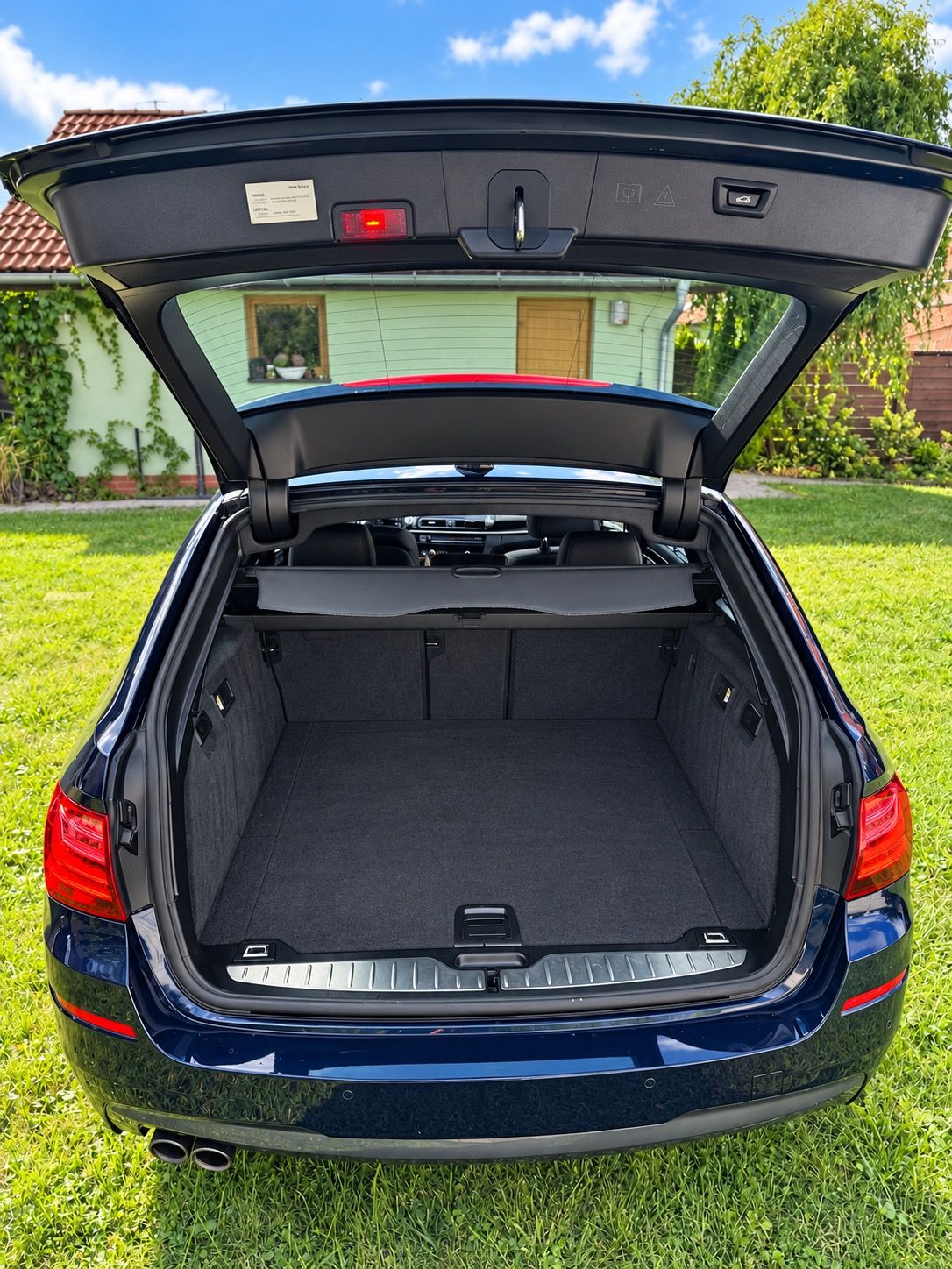 BMW Řada 5, BMW 530d xDrive Touring F11 LC - fotka 5